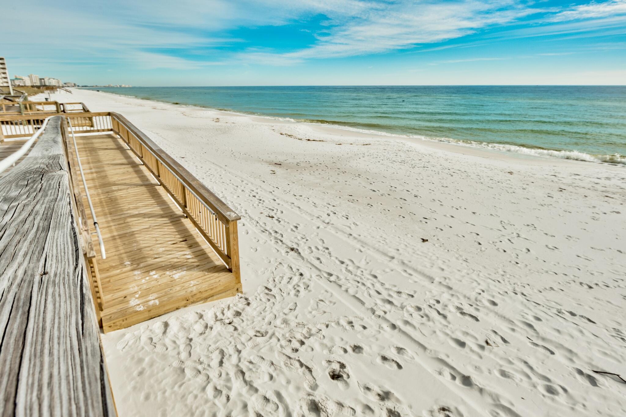 Jetty East Condominium - Residential