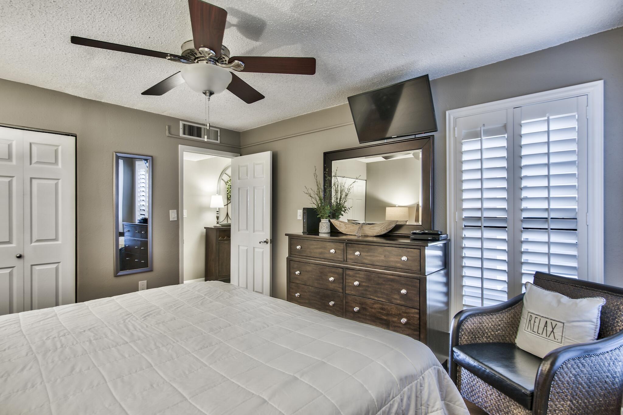 Jetty East Condominium - Residential