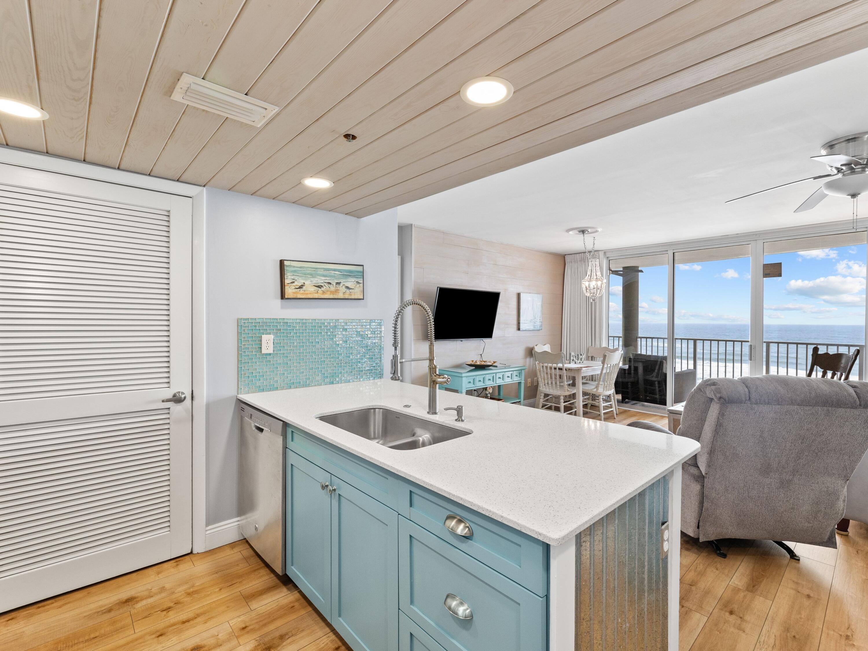 LONG BEACH TOWER III - Residential