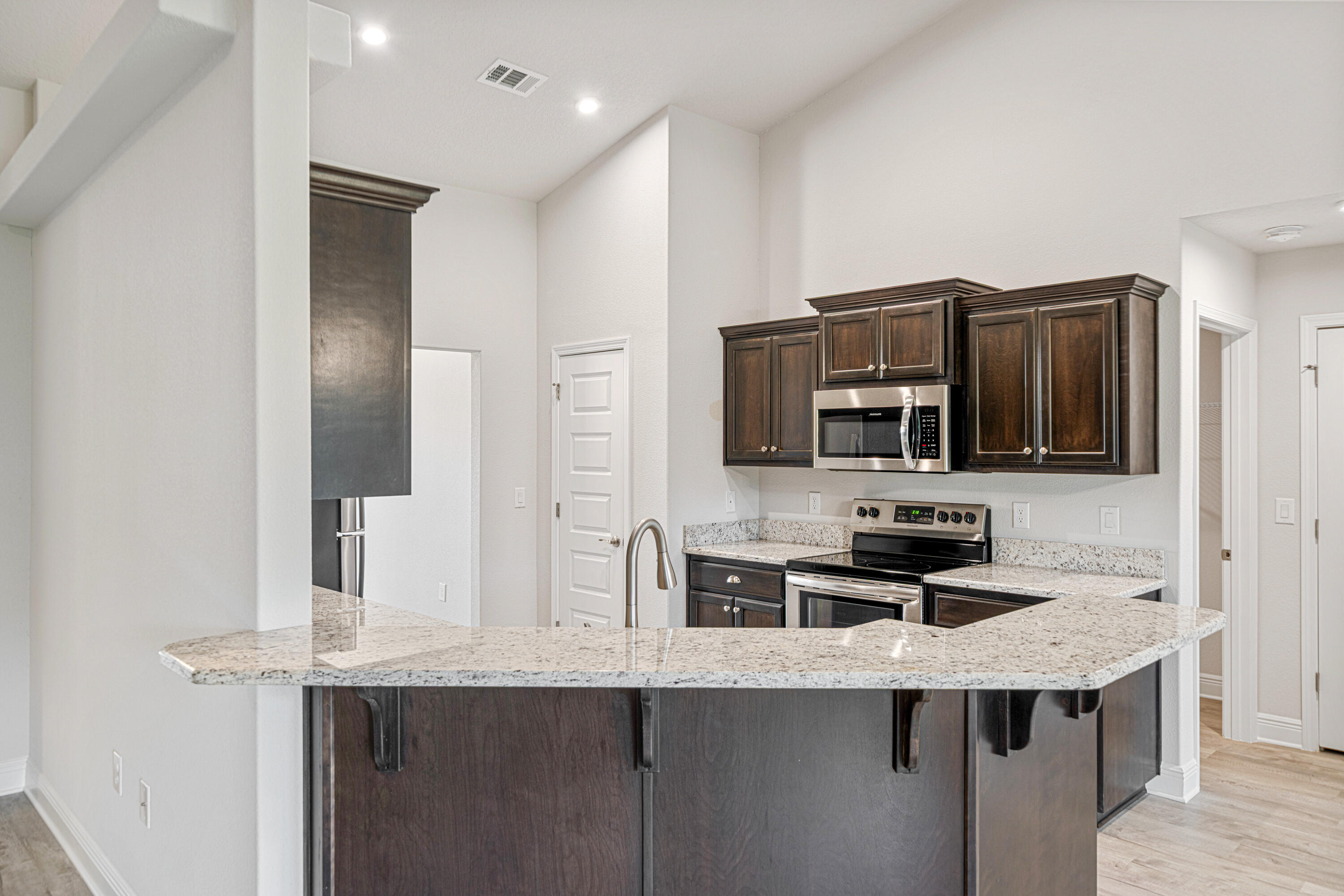 CHARLESTON PLACE - Residential