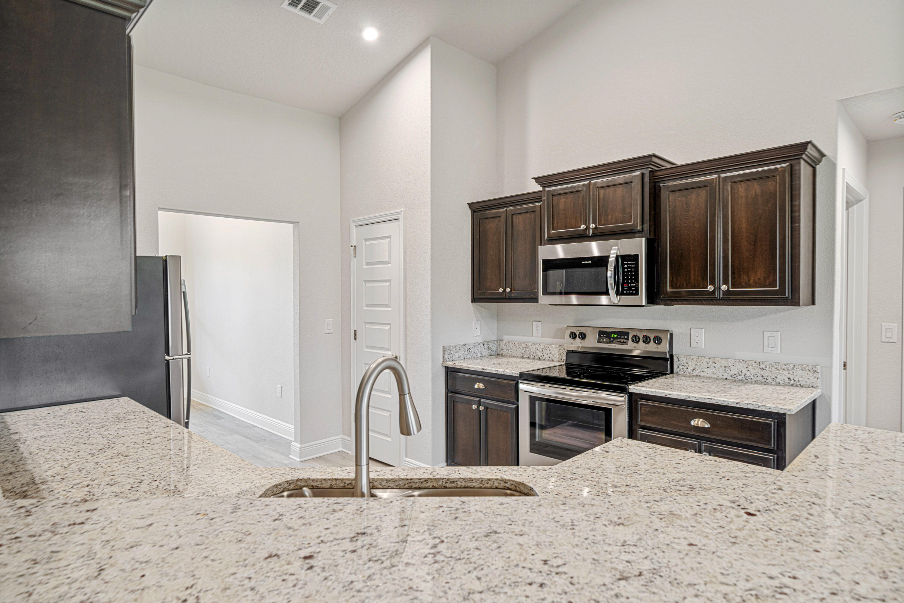 CHARLESTON PLACE - Residential