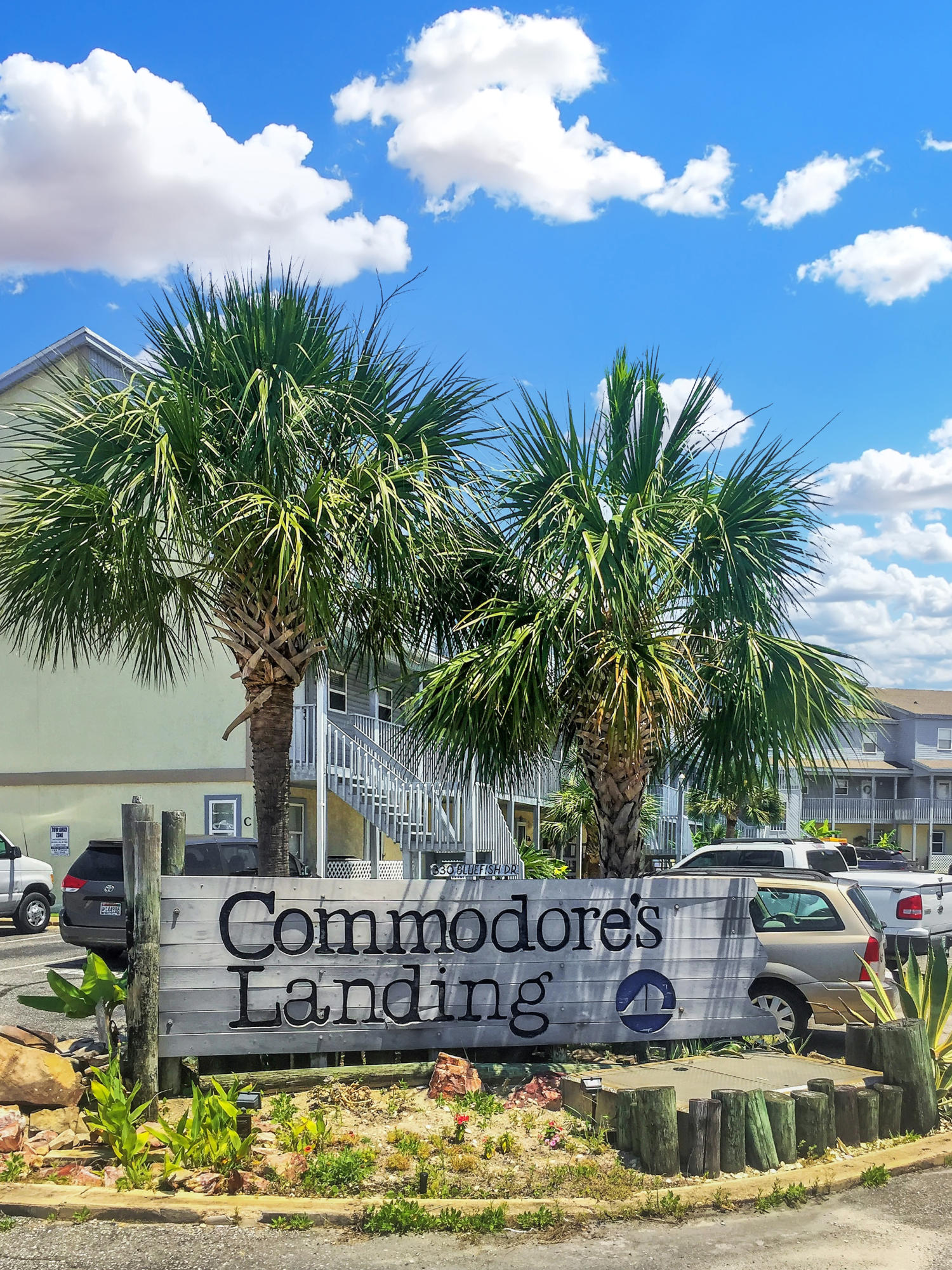 COMMODORES LANDING - Residential