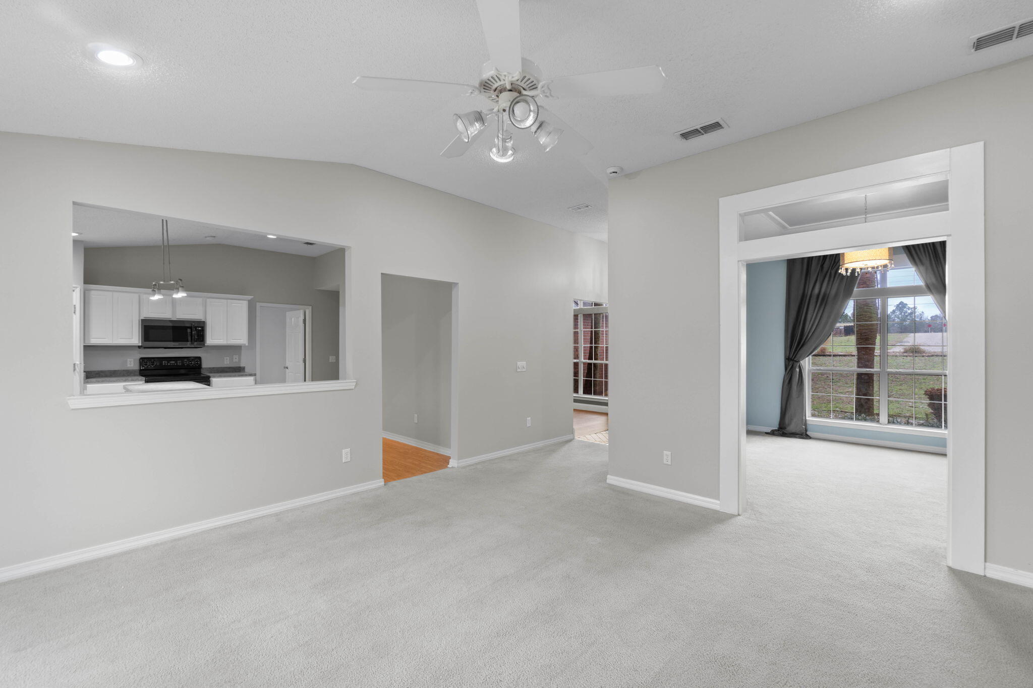 COUNTRYVIEW ESTATES 10TH ADDN - Residential Lease