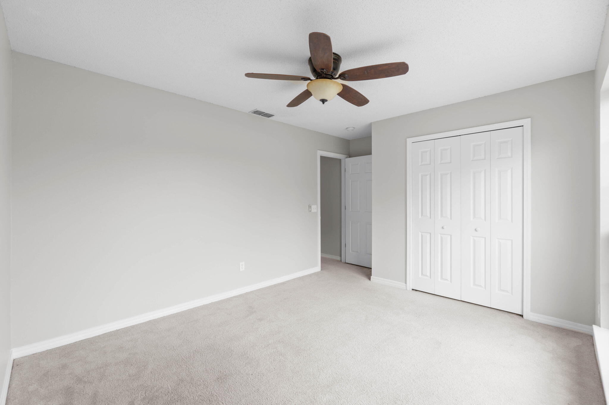 COUNTRYVIEW ESTATES 10TH ADDN - Residential Lease