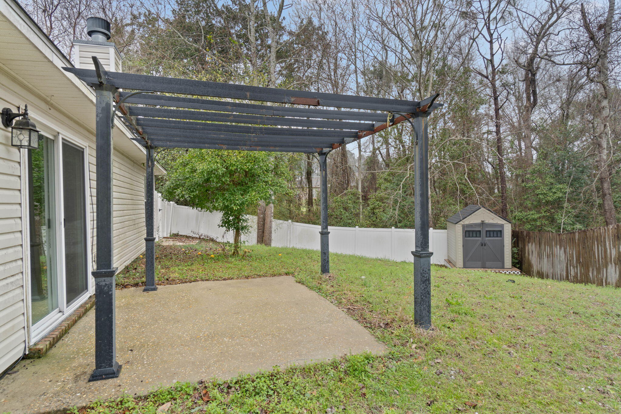 COUNTRYVIEW ESTATES 10TH ADDN - Residential Lease