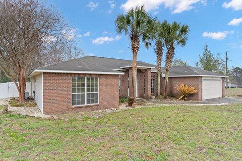 Photo of 312 Peggy Drive, Crestview, FL 32536 (MLS # 982368) Photo of 312 Peggy Drive, Crestview, FL 32536 (MLS # 982368)