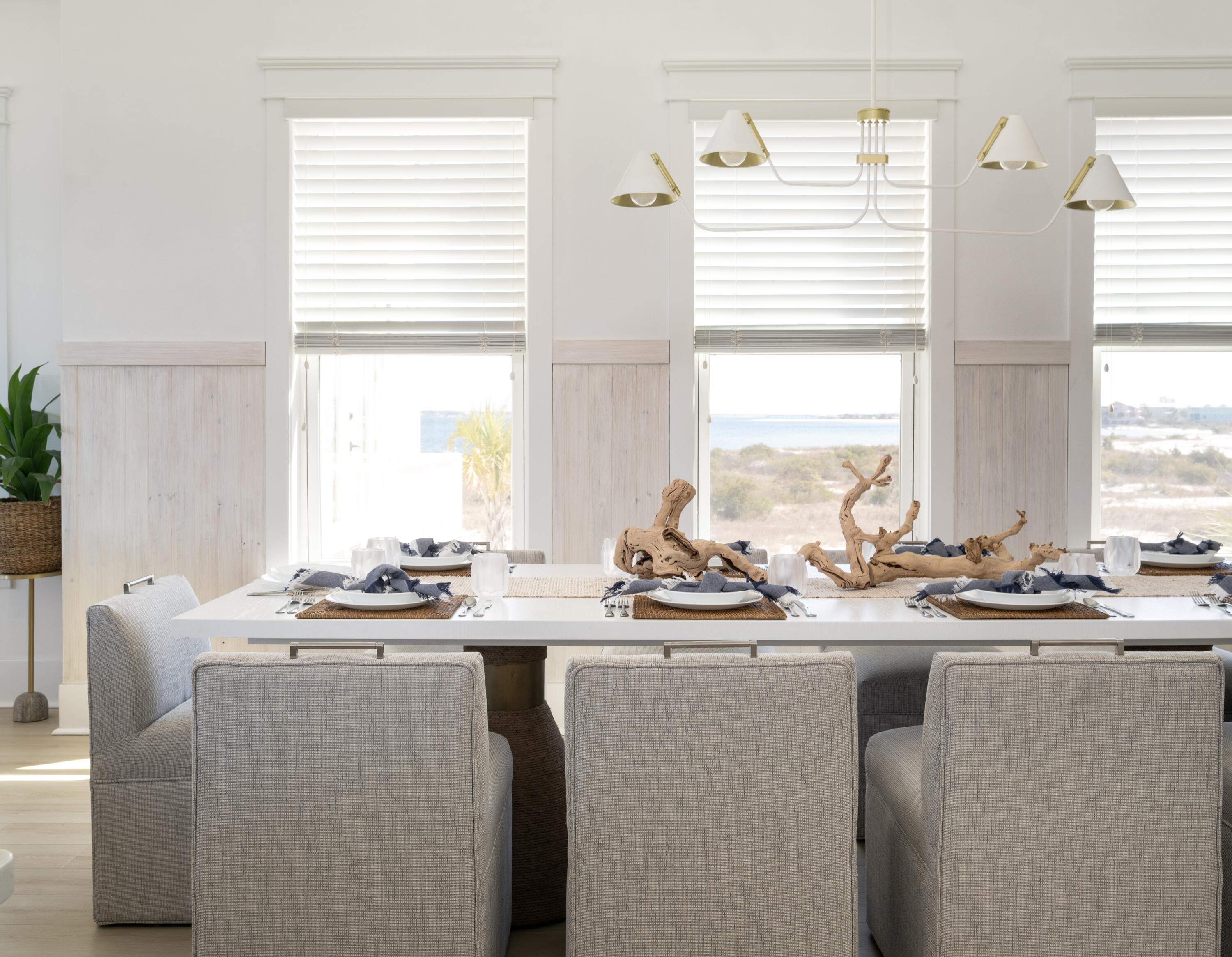 BY THE SEA - Residential