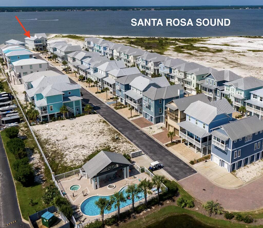 BY THE SEA - Residential