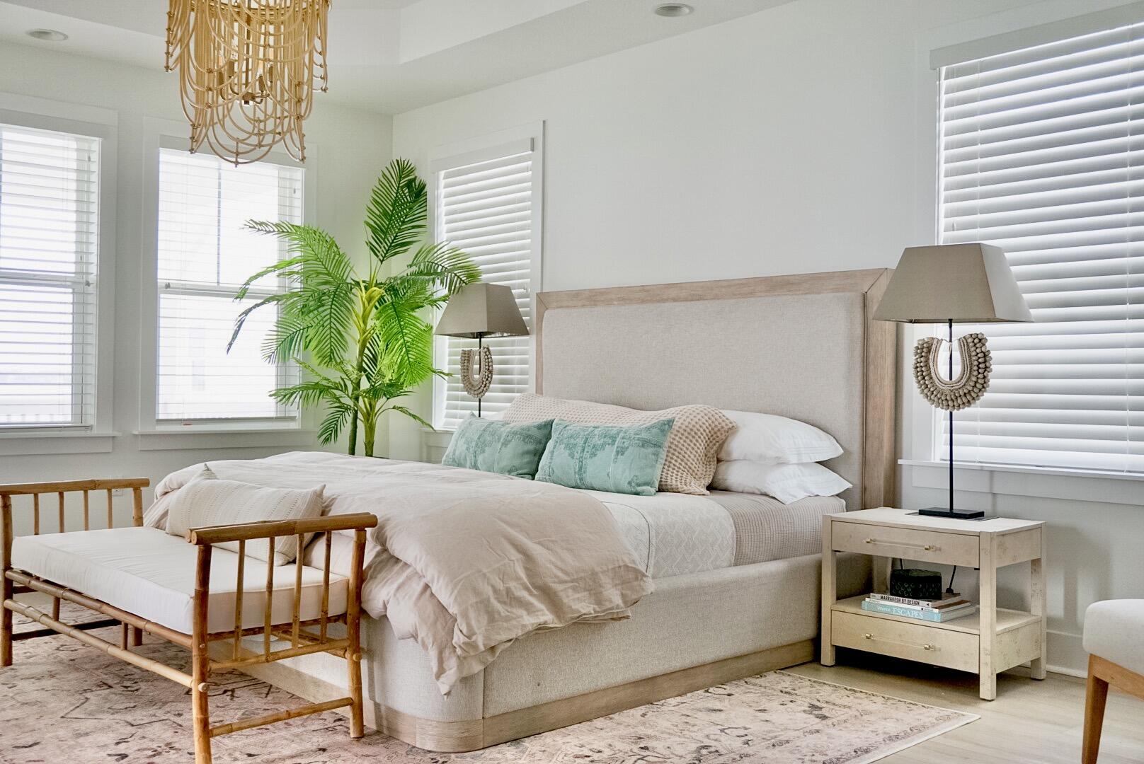 BY THE SEA - Residential