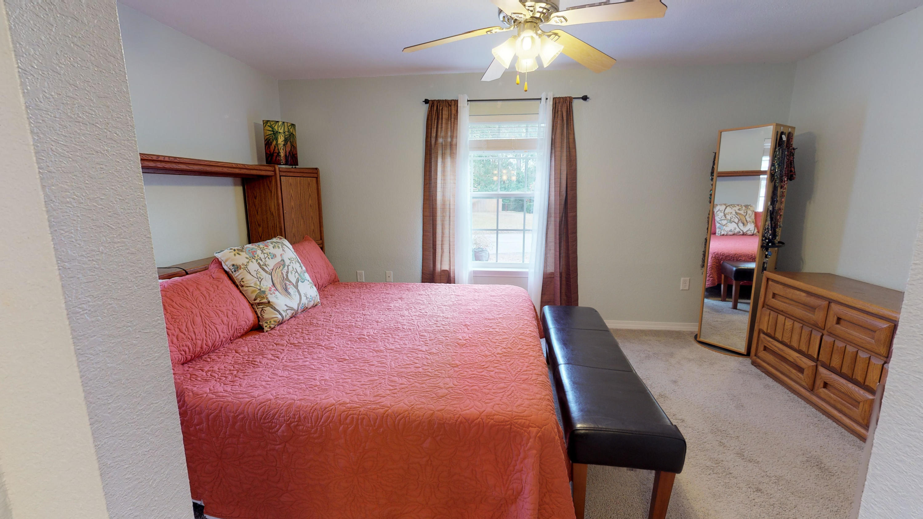 PALM,PINEWD,PARADISE (222211.00) - Residential