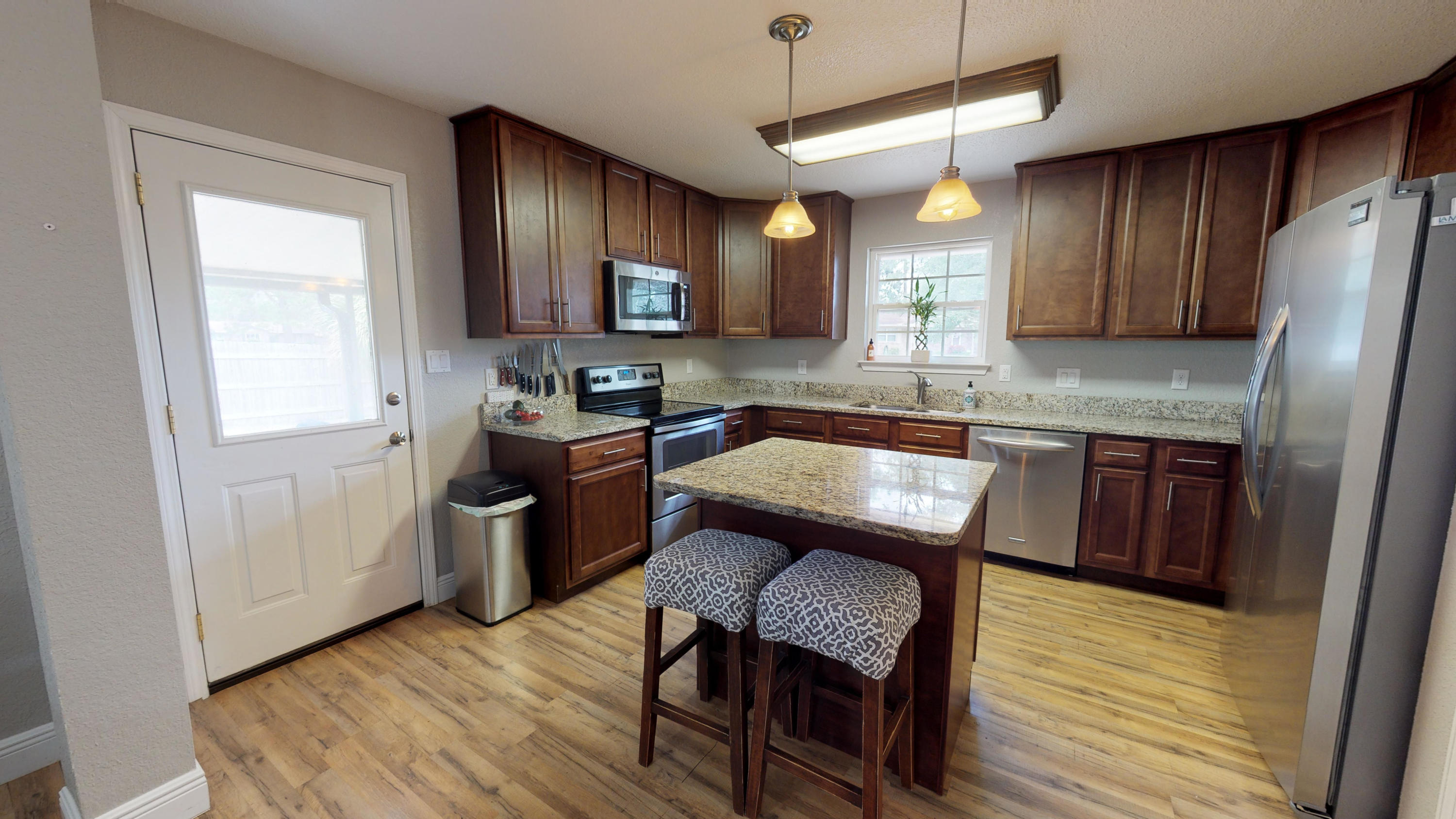 PALM,PINEWD,PARADISE (222211.00) - Residential