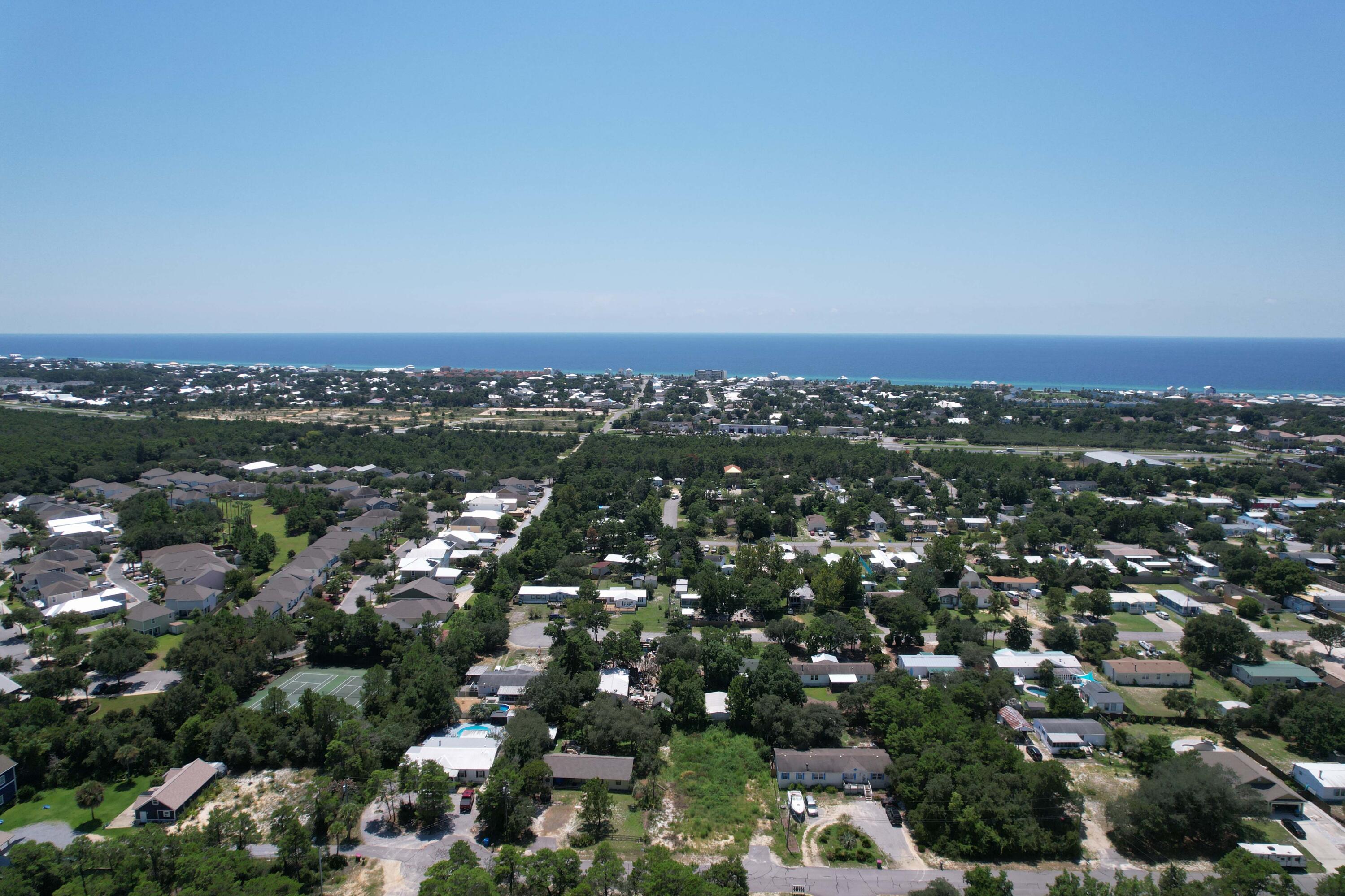 NO RECORDED SUBDIVISION - Land