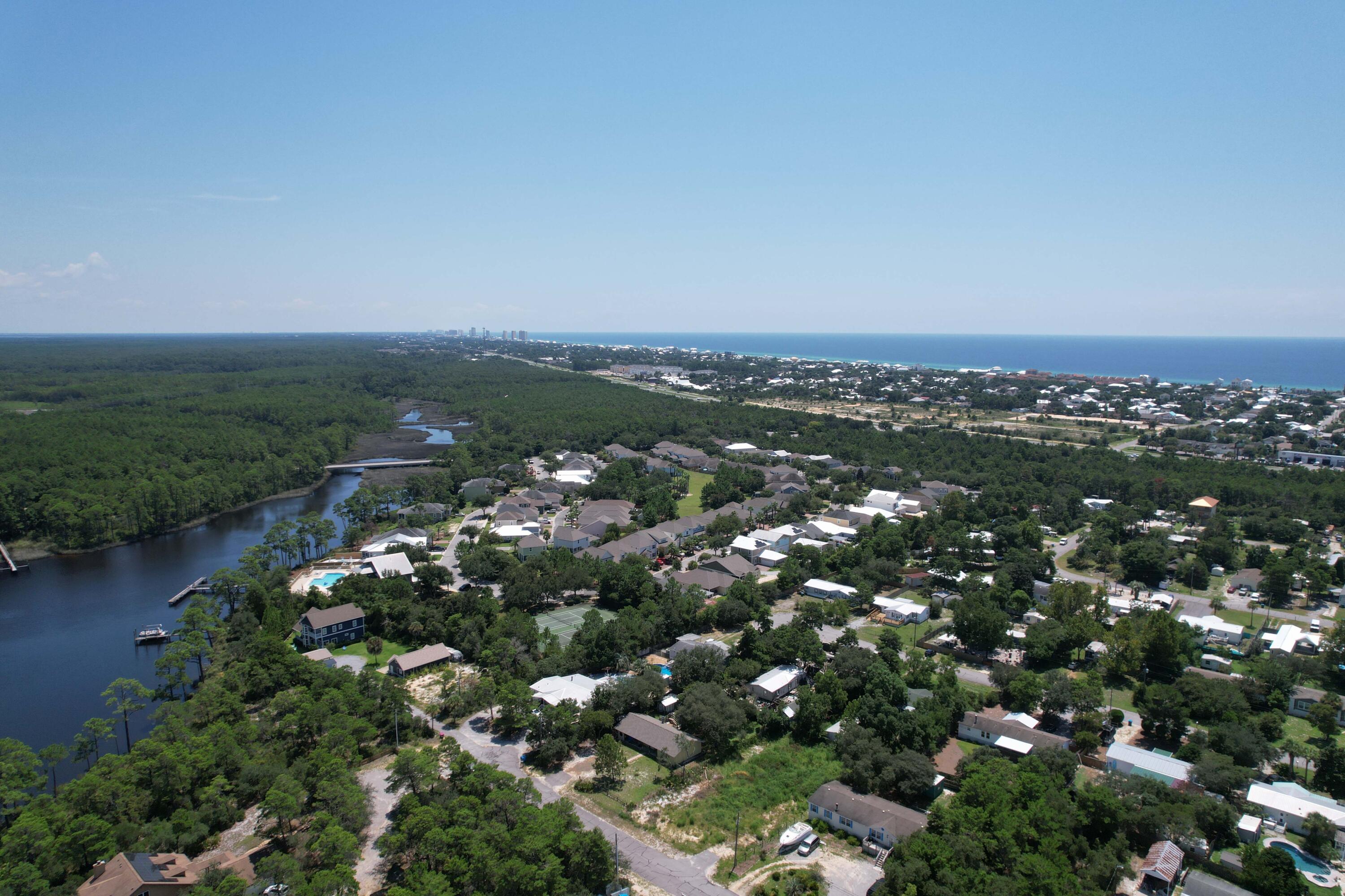 NO RECORDED SUBDIVISION - Land