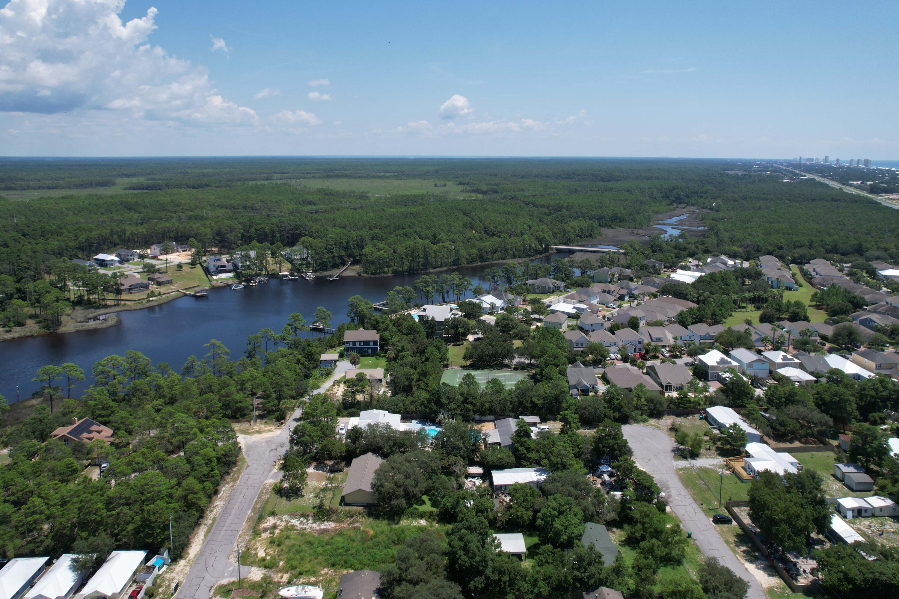 NO RECORDED SUBDIVISION - Land