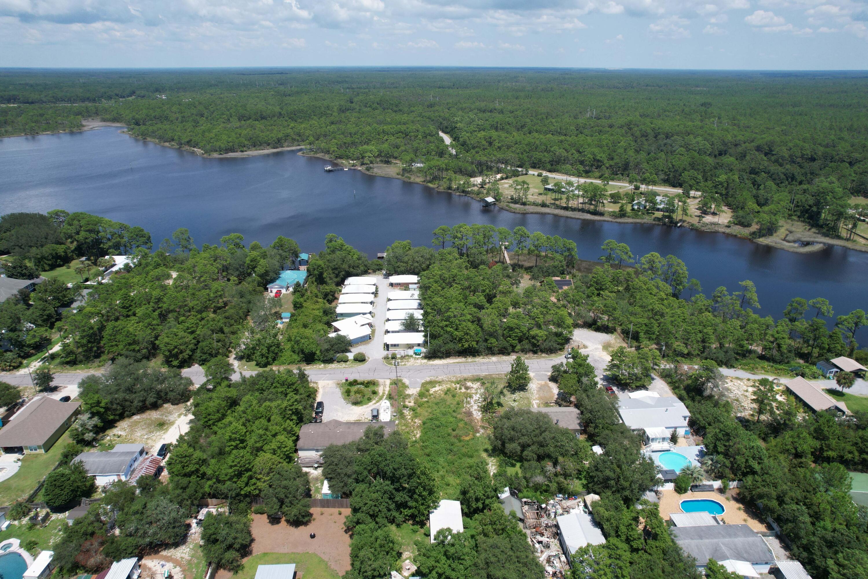 NO RECORDED SUBDIVISION - Land