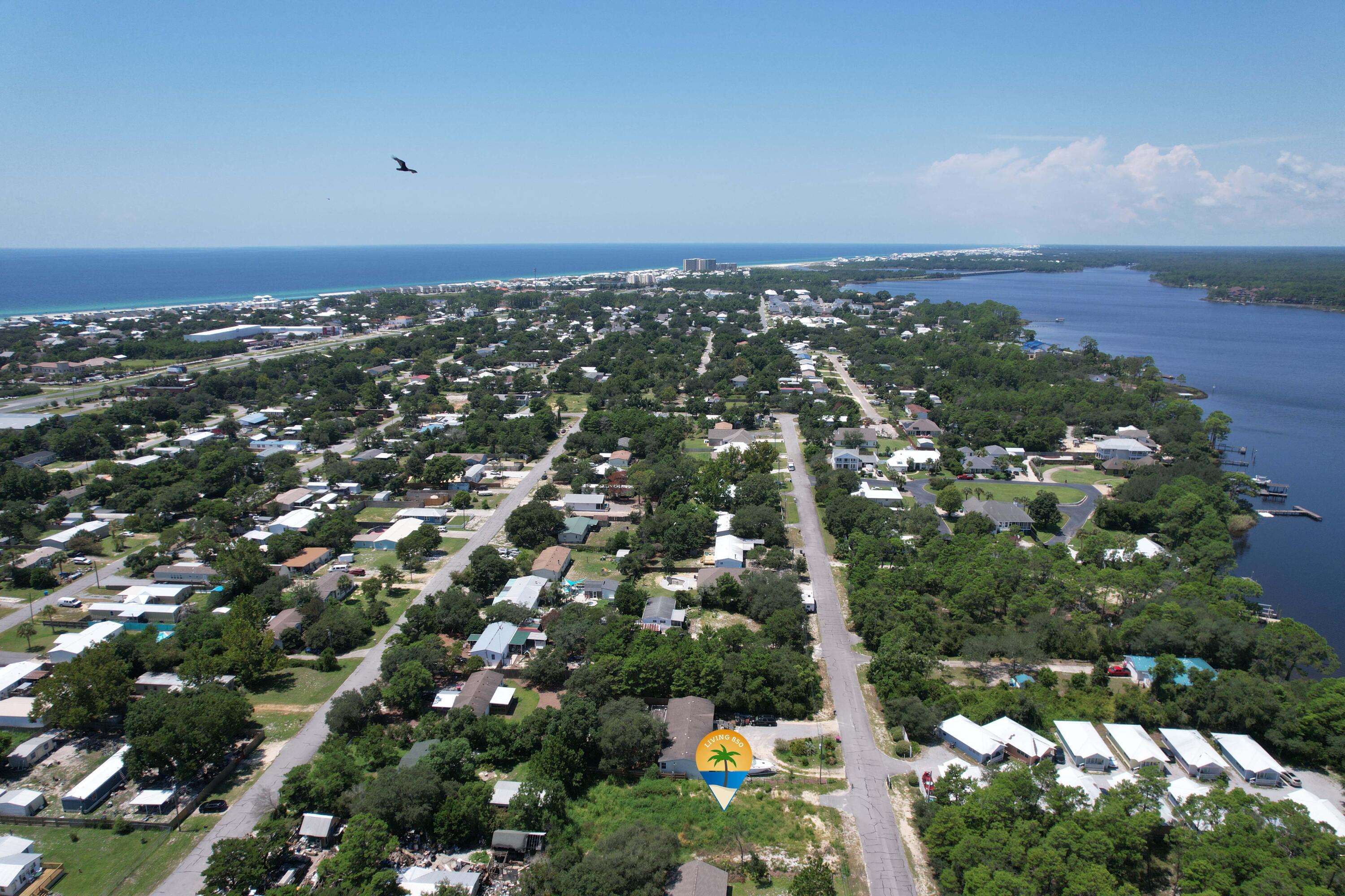 NO RECORDED SUBDIVISION - Land