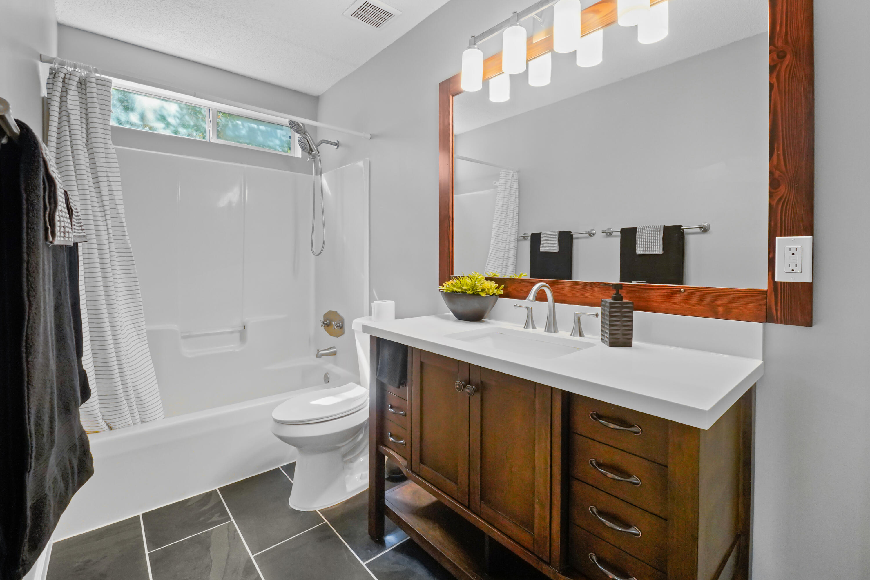 BROOKWOOD - Residential