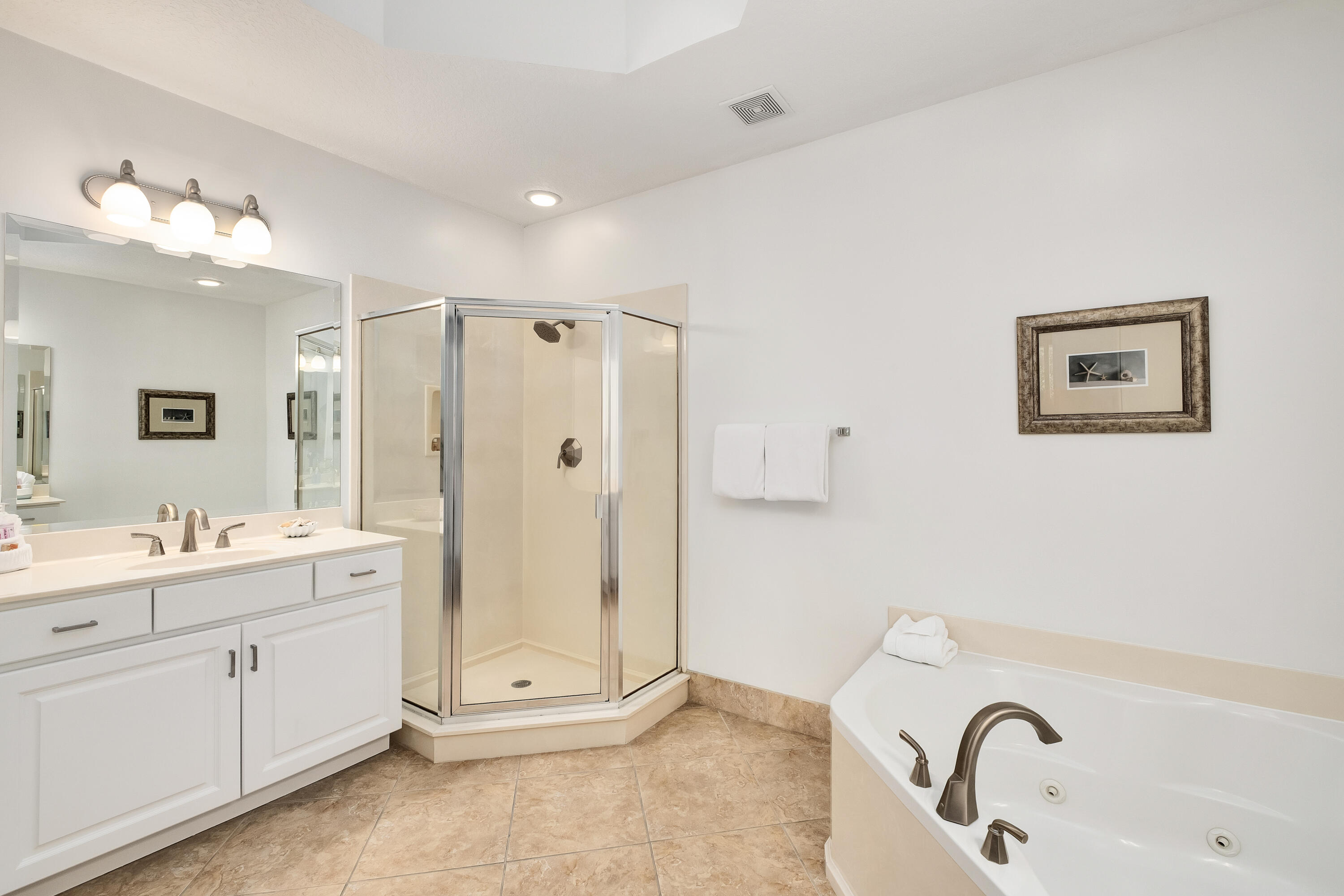 ALEXANDER AT PALM COURT - Residential