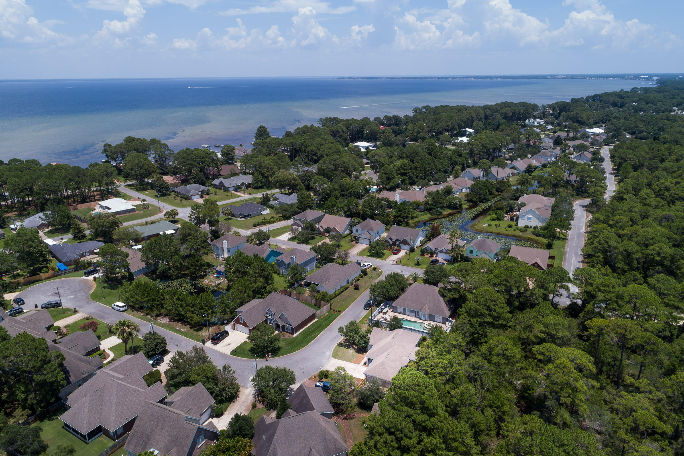 OLDE FLORIDA LAKES - Residential