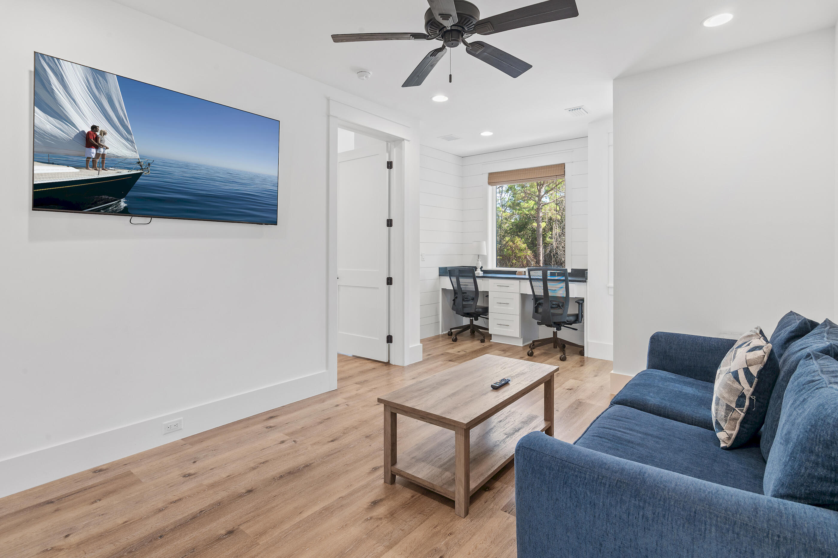 GULF SHORE MANOR - Residential