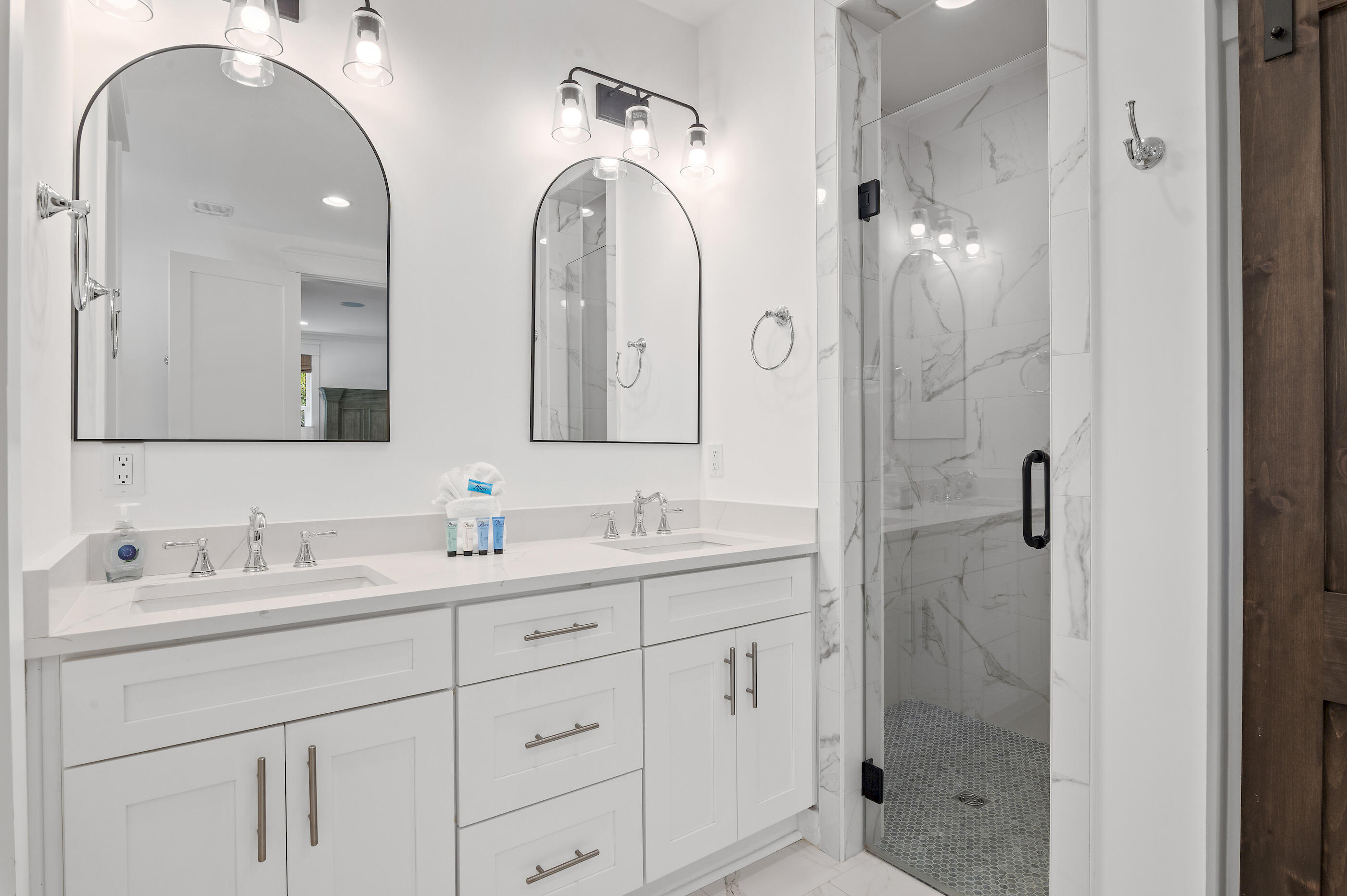 GULF SHORE MANOR - Residential
