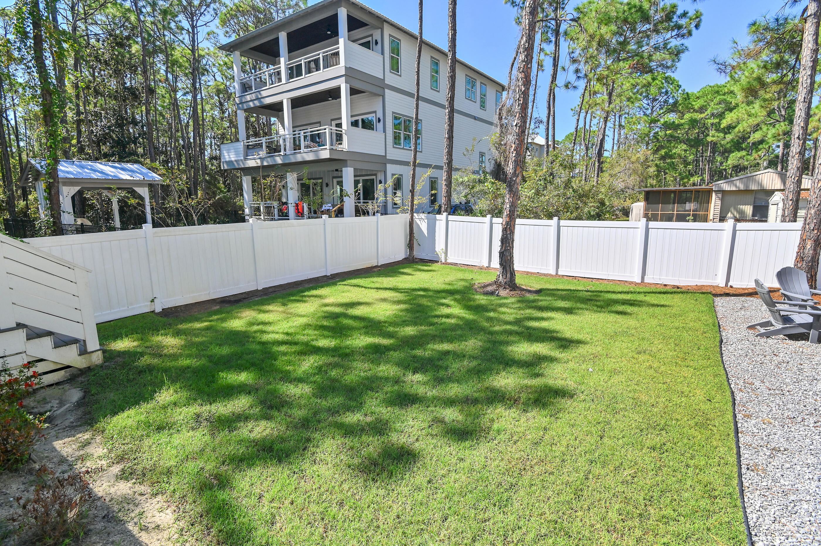 GULF SHORE MANOR - Residential