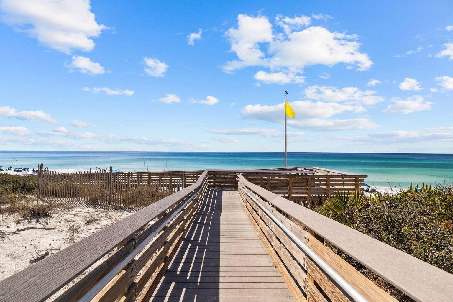 GULF SHORE MANOR - Residential