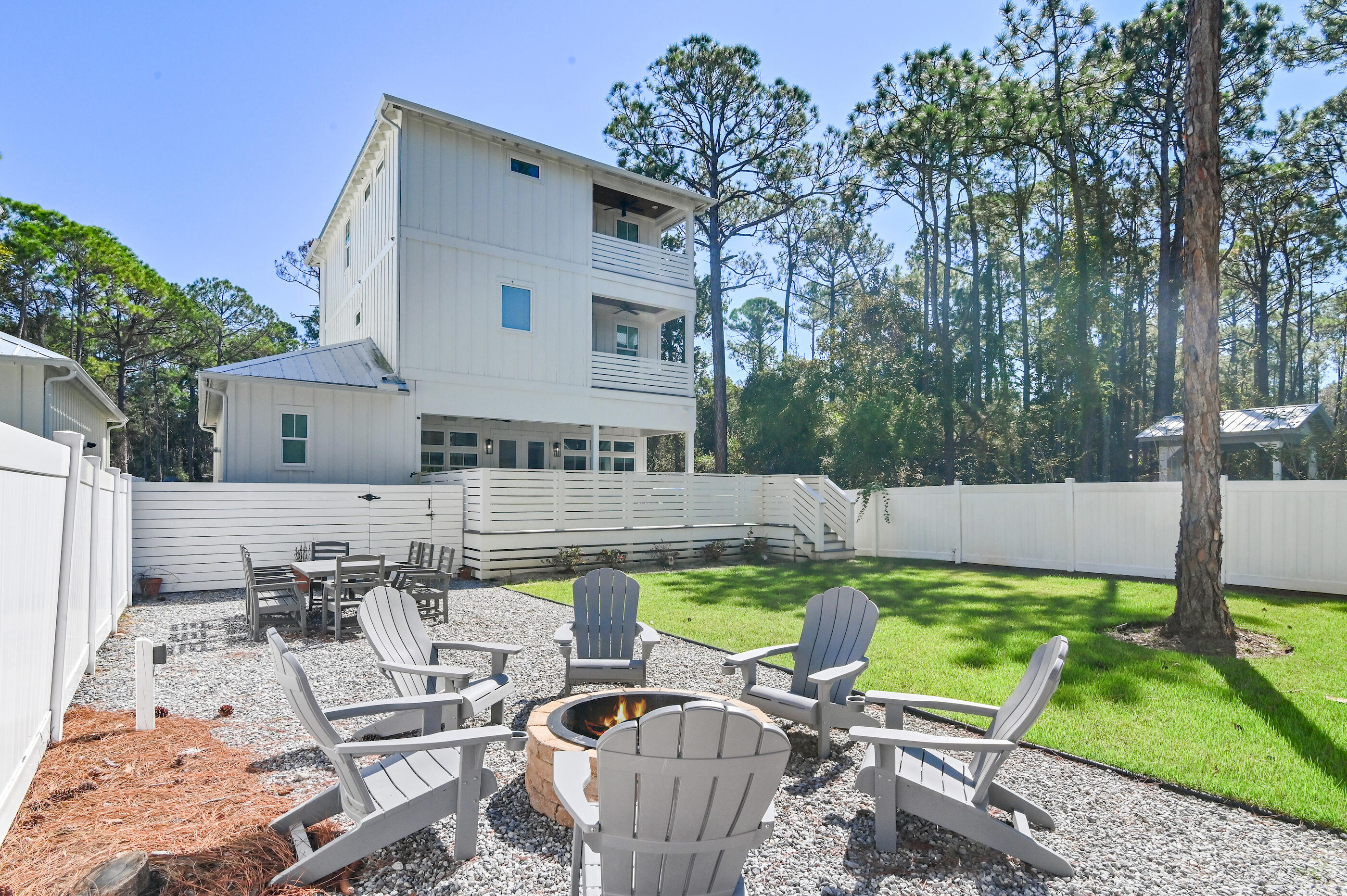 GULF SHORE MANOR - Residential