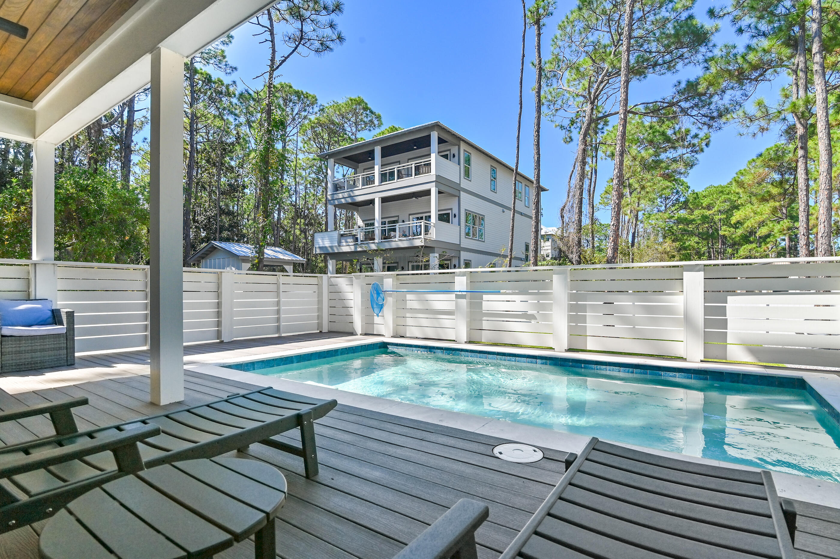 GULF SHORE MANOR - Residential