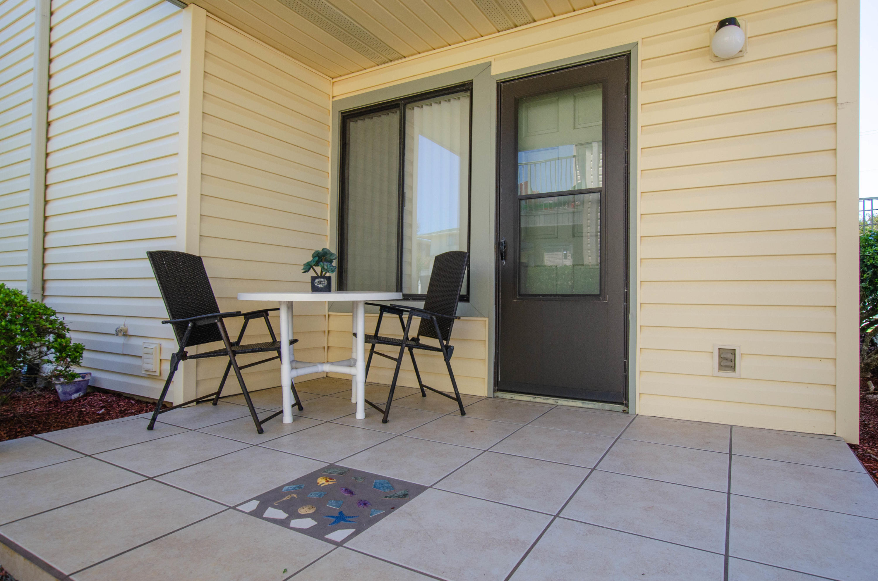 SANDPRINTS CONDO - Residential