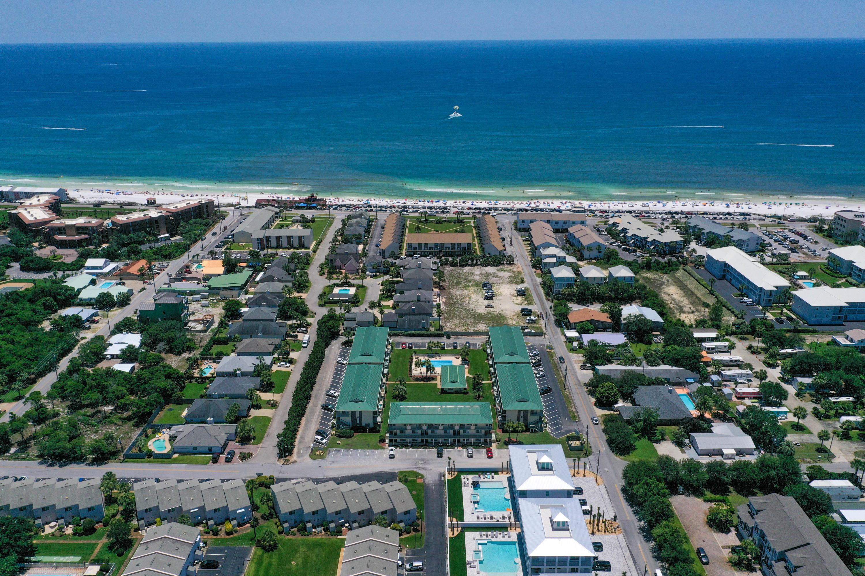 SANDPRINTS CONDO - Residential