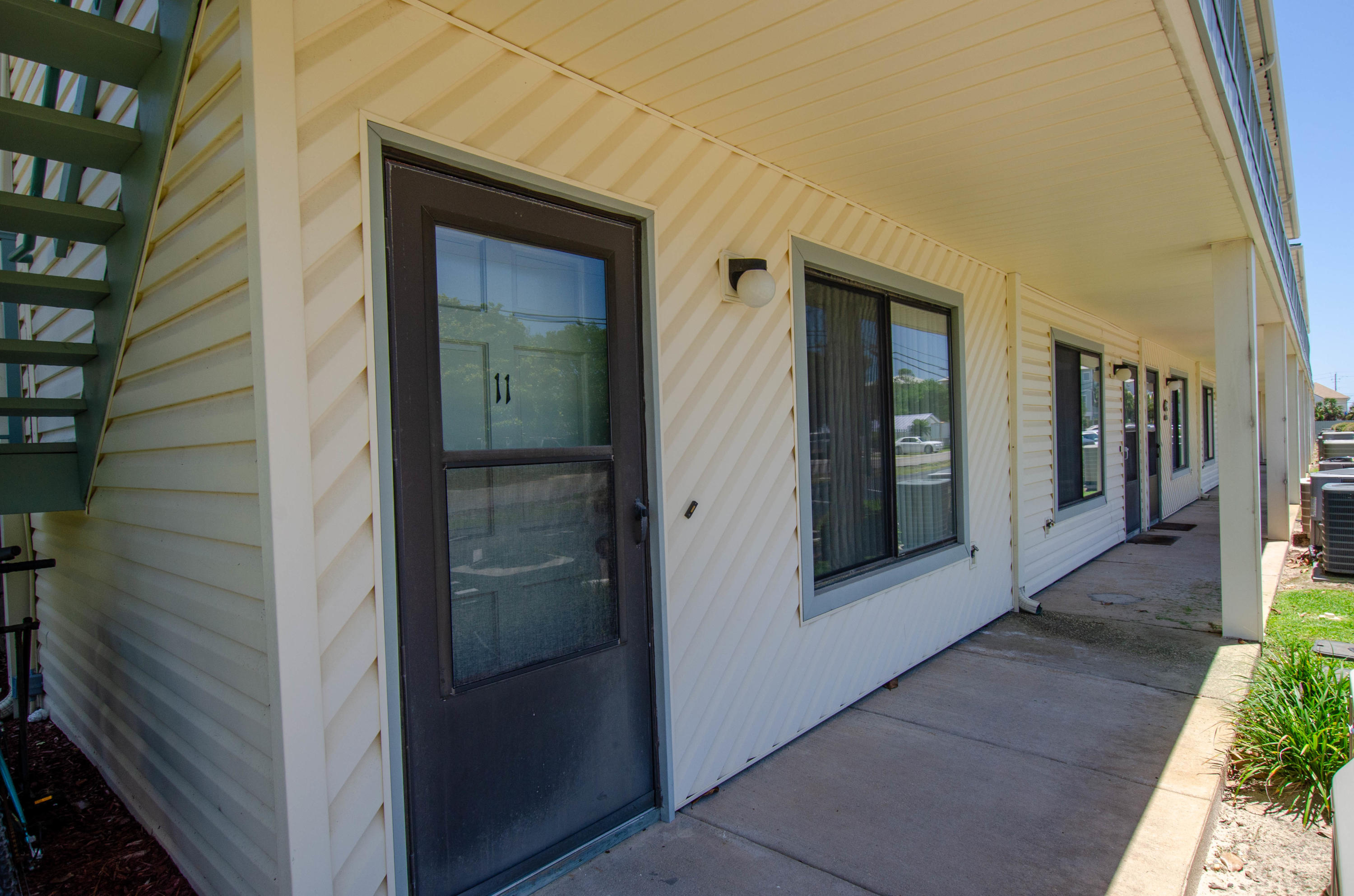 SANDPRINTS CONDO - Residential