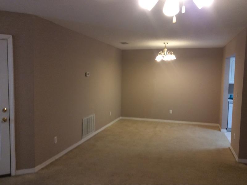 COTTON TREE - Residential Lease