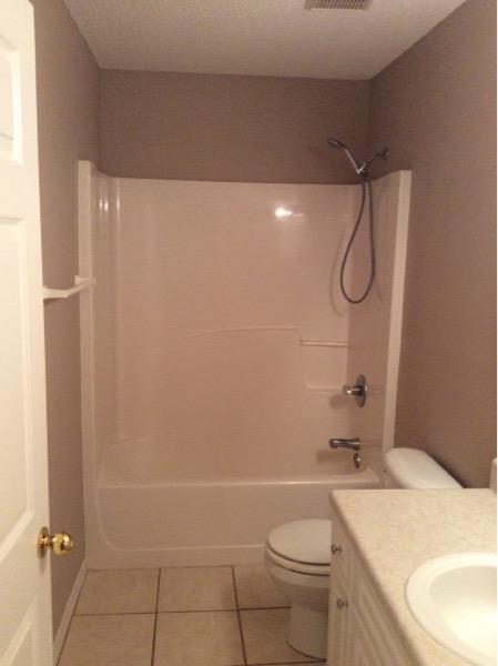 COTTON TREE - Residential Lease