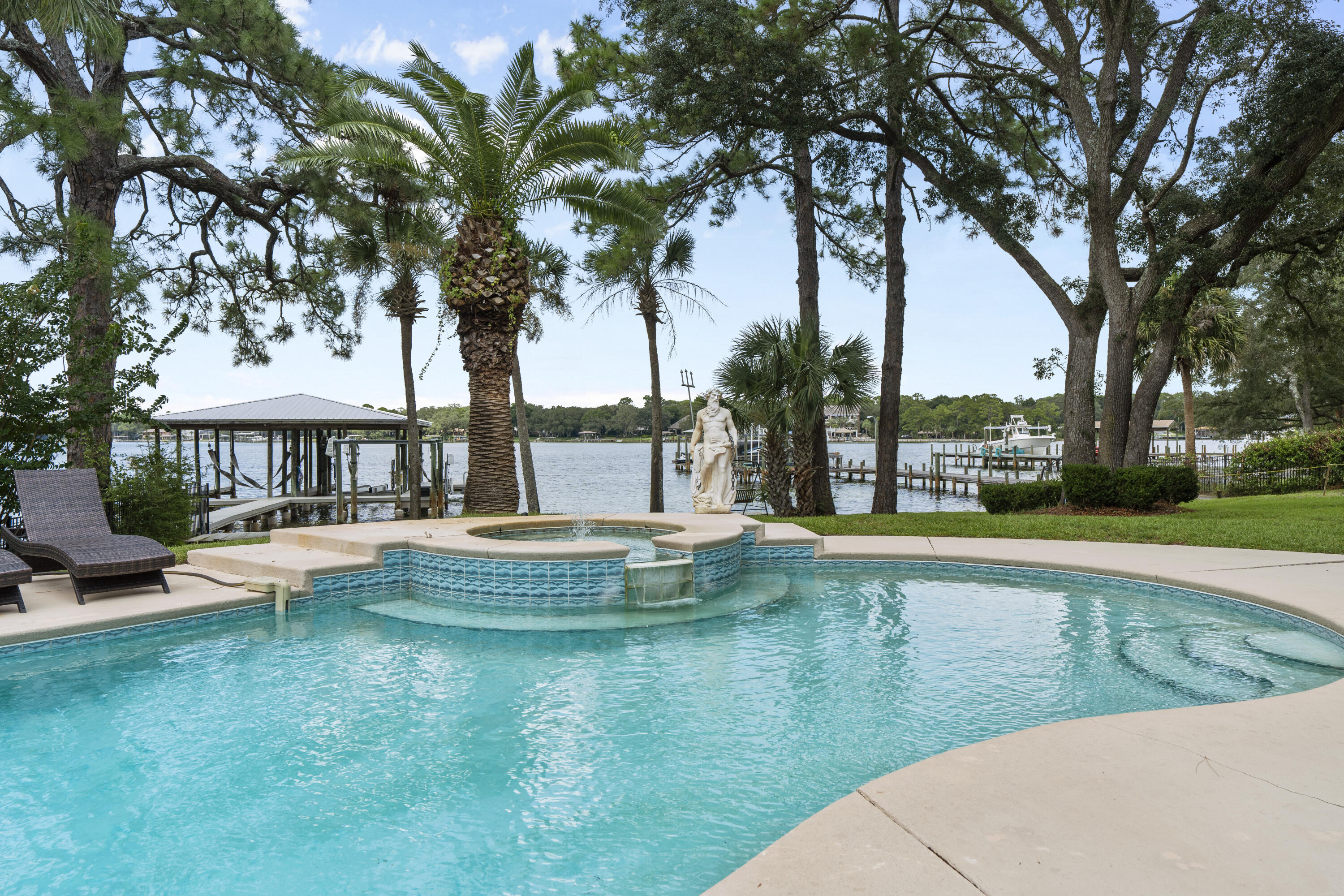 SHALIMAR PLANTATION LOT 2 BLK A - Residential