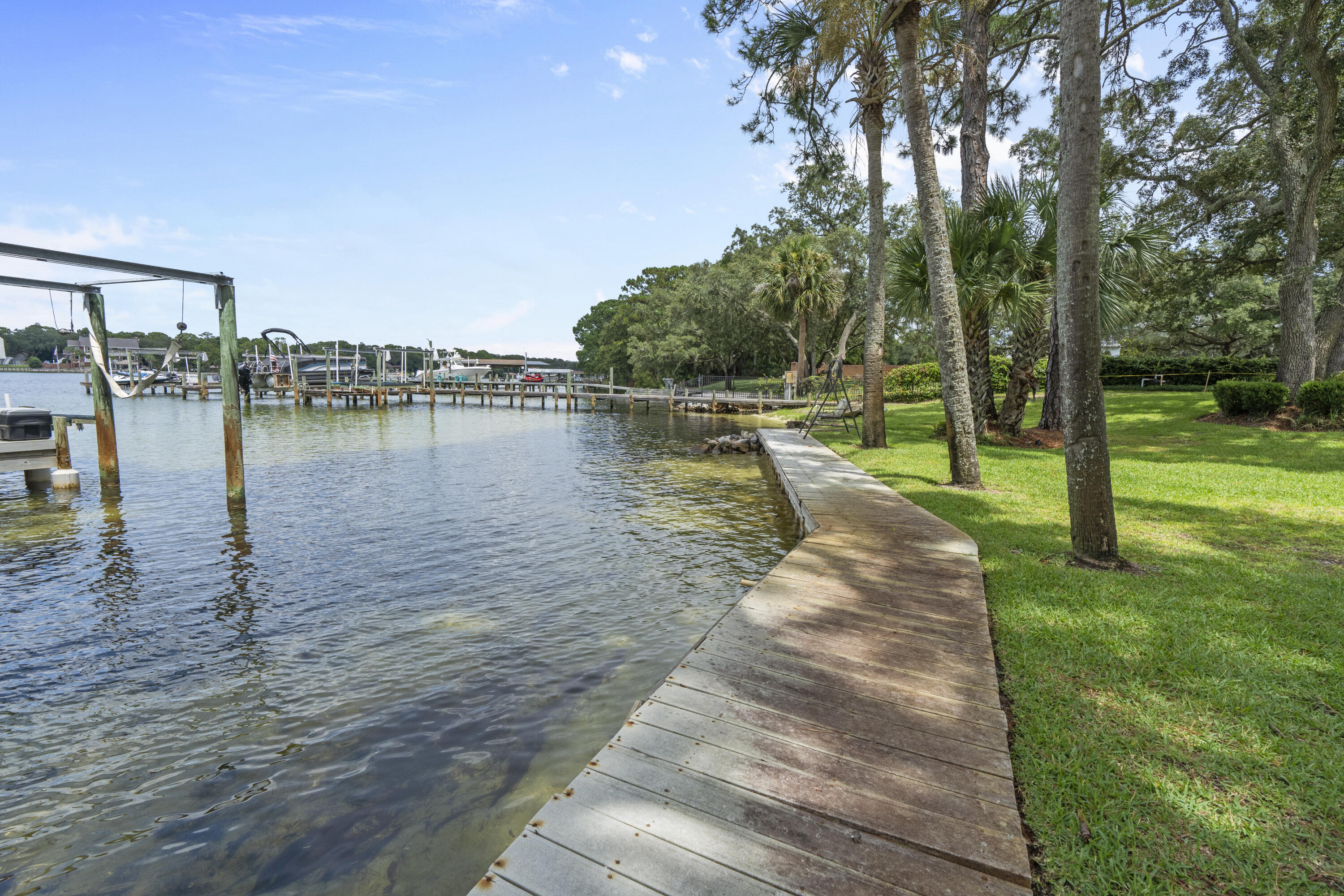 SHALIMAR PLANTATION LOT 2 BLK A - Residential