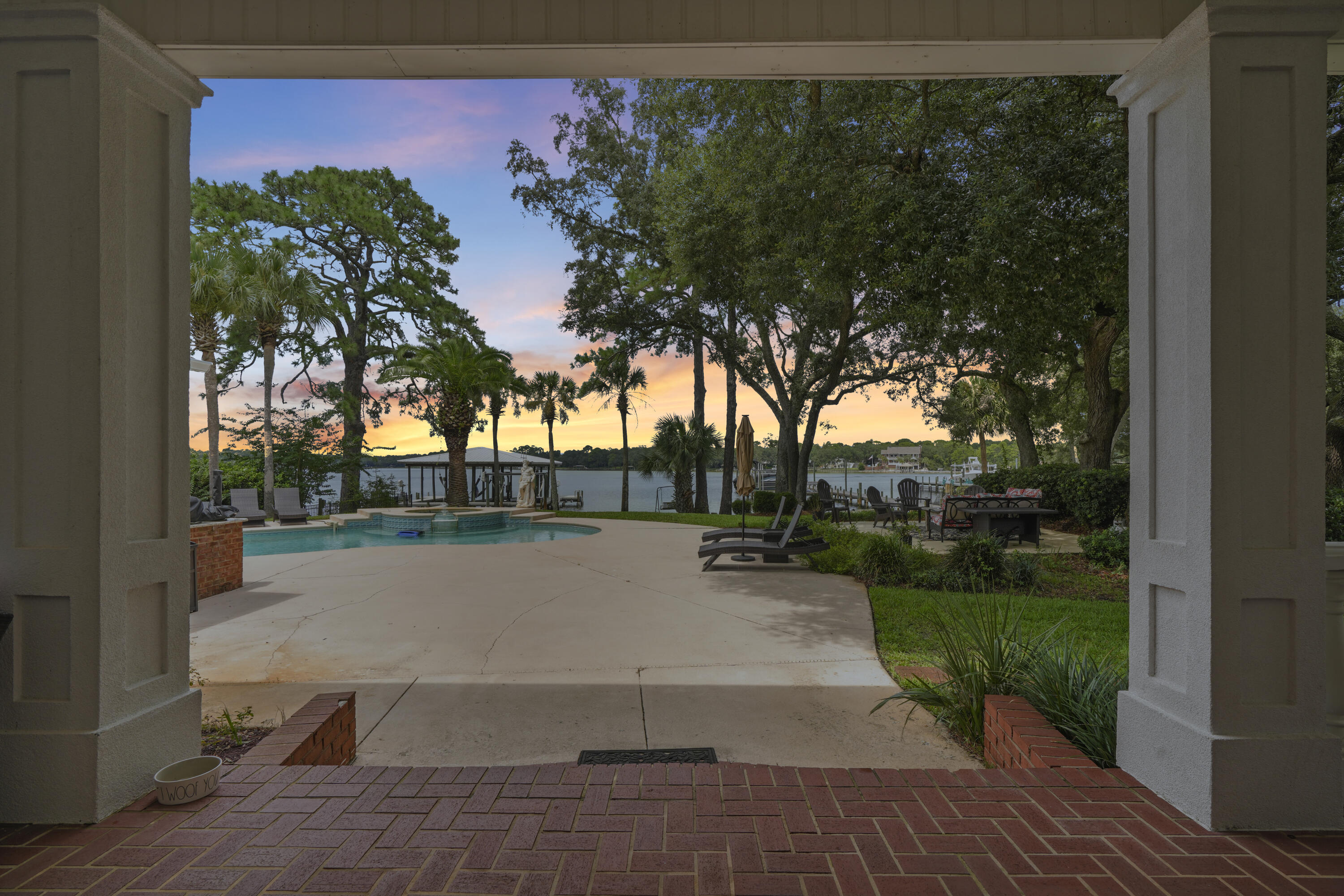 913 Sara Drive