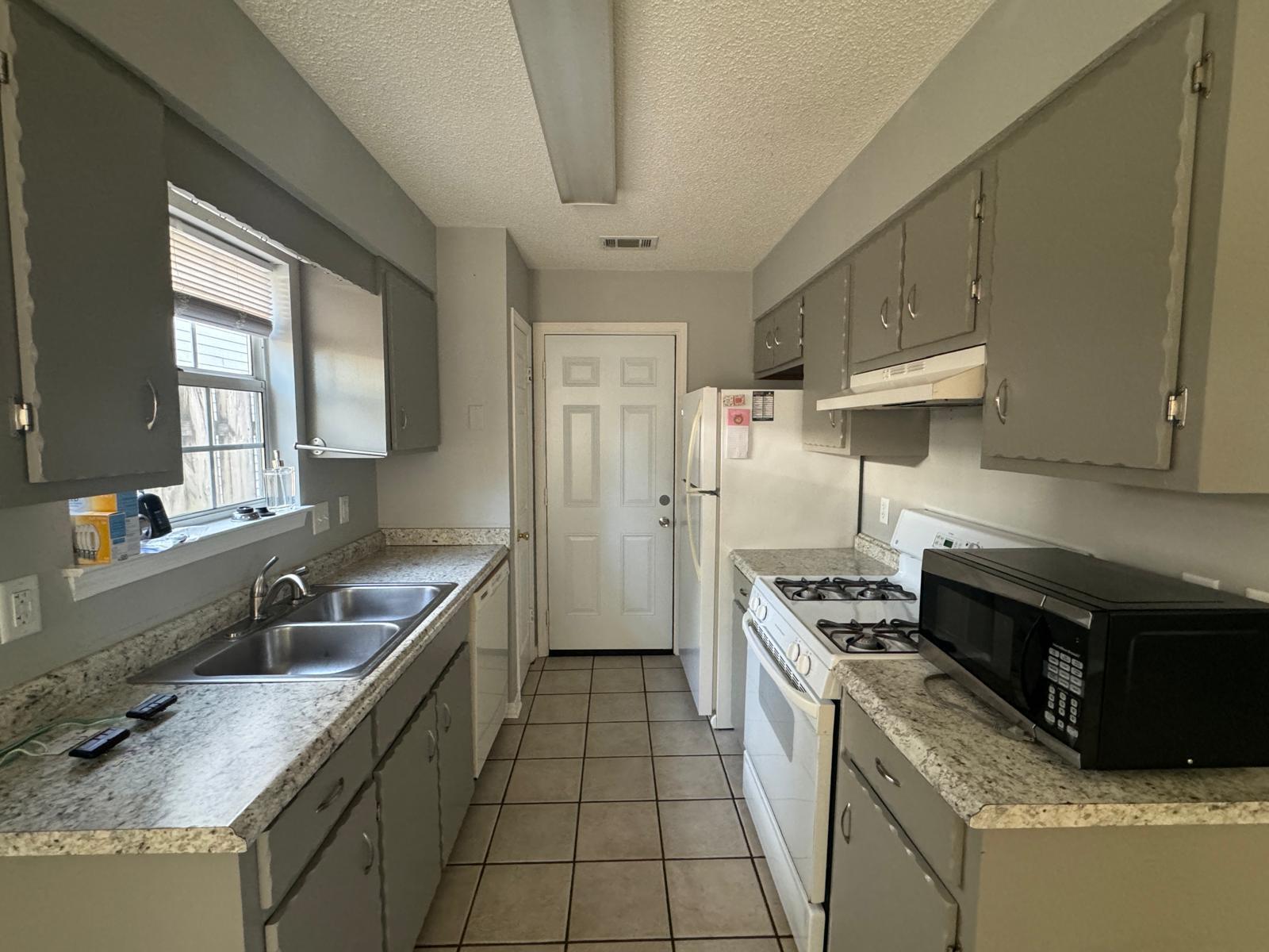BLUE PINE VILLAGE AMENDED - Residential Lease