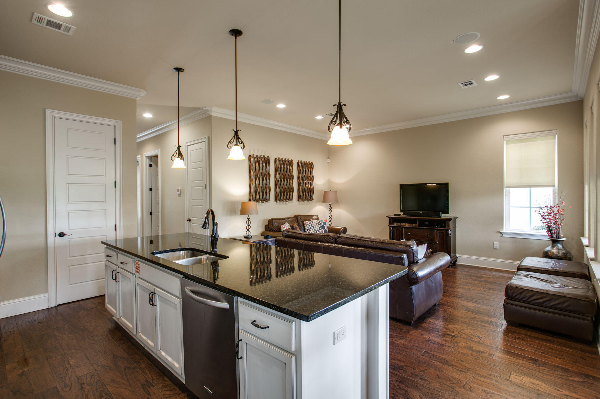 VILLA LAGO - Residential