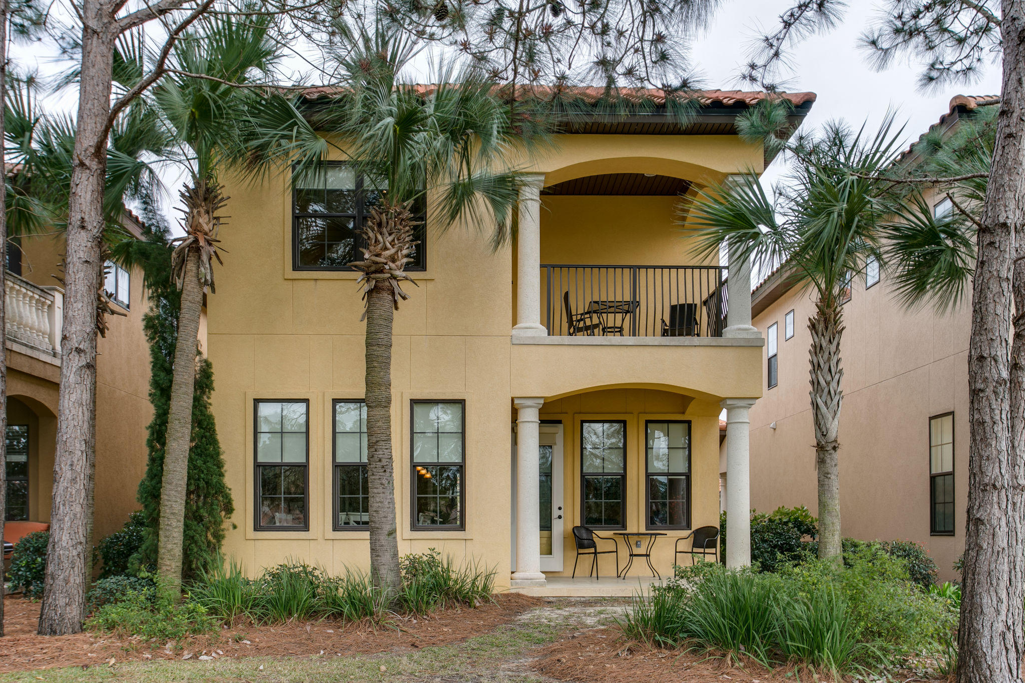 VILLA LAGO - Residential