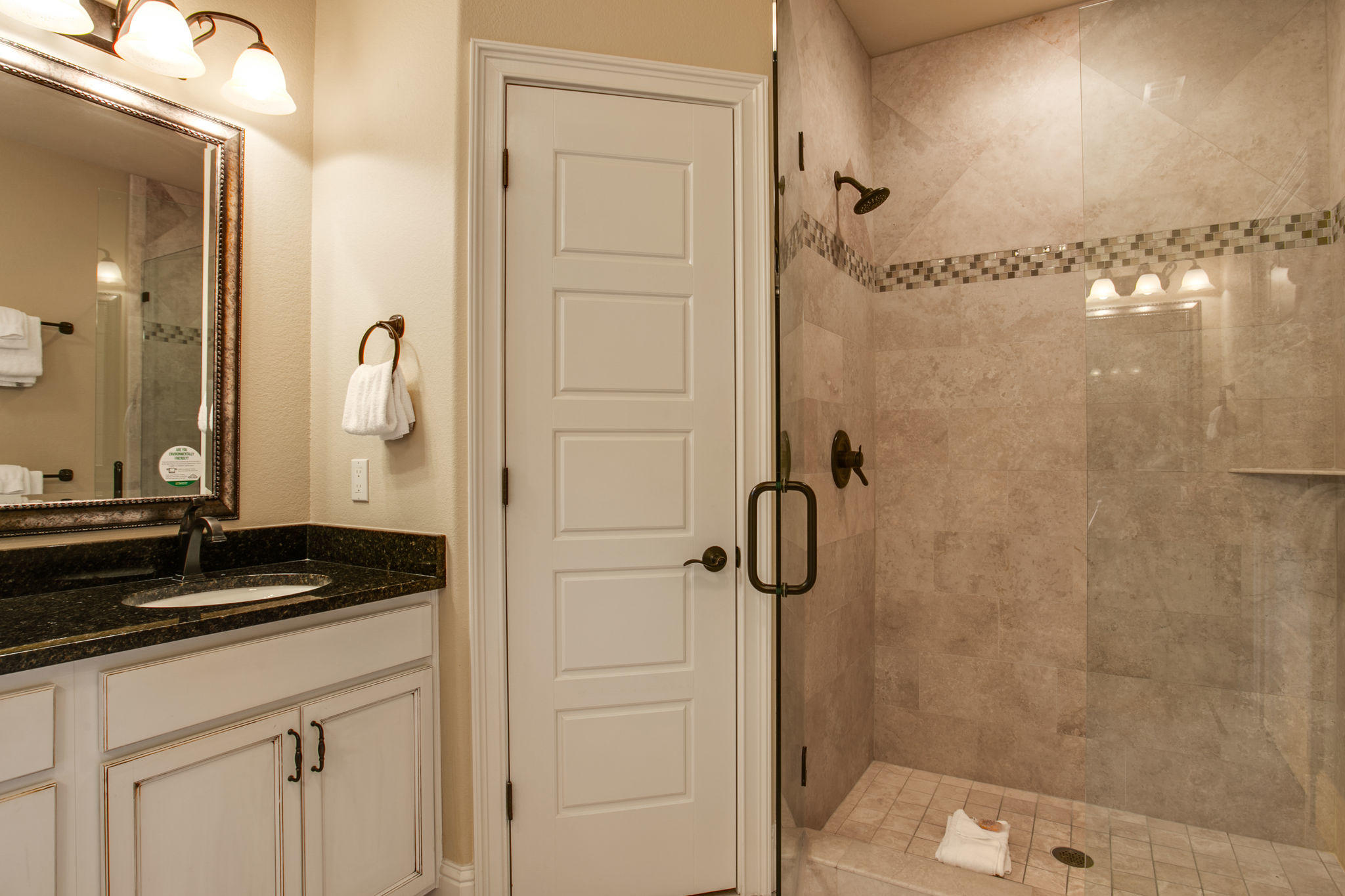 VILLA LAGO - Residential