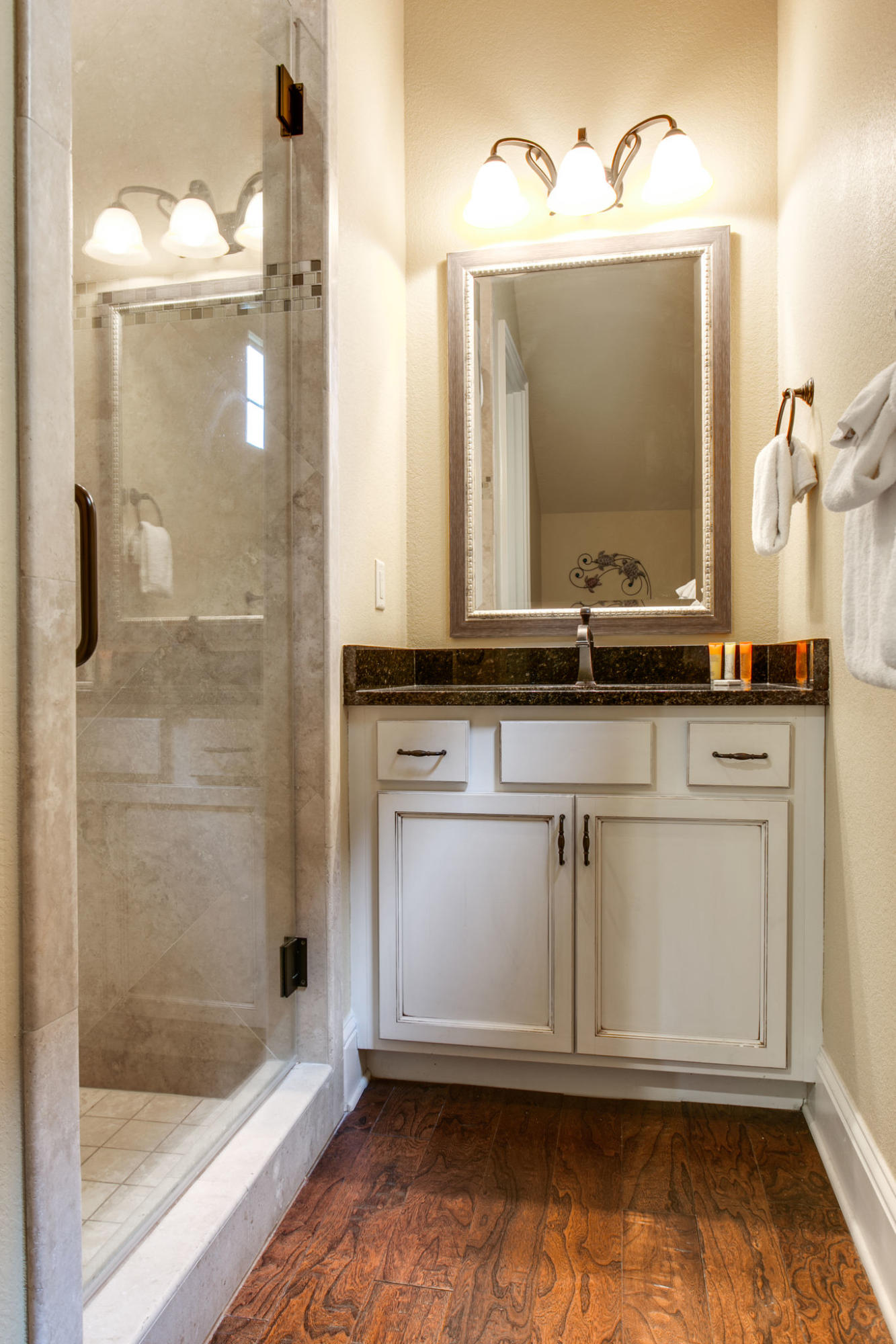 VILLA LAGO - Residential