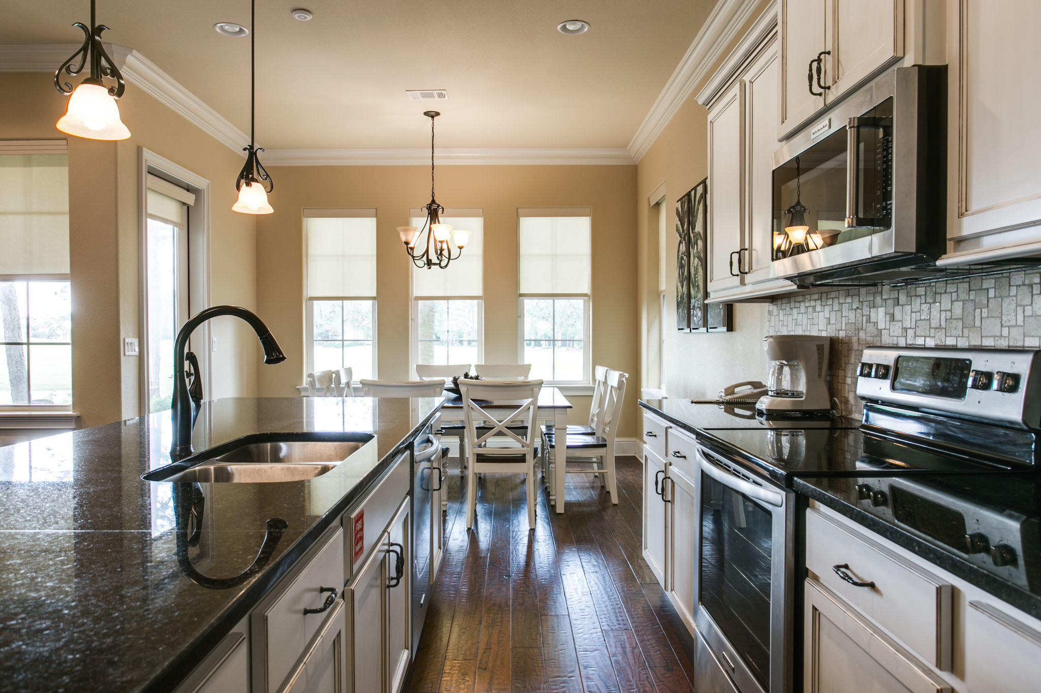 VILLA LAGO - Residential