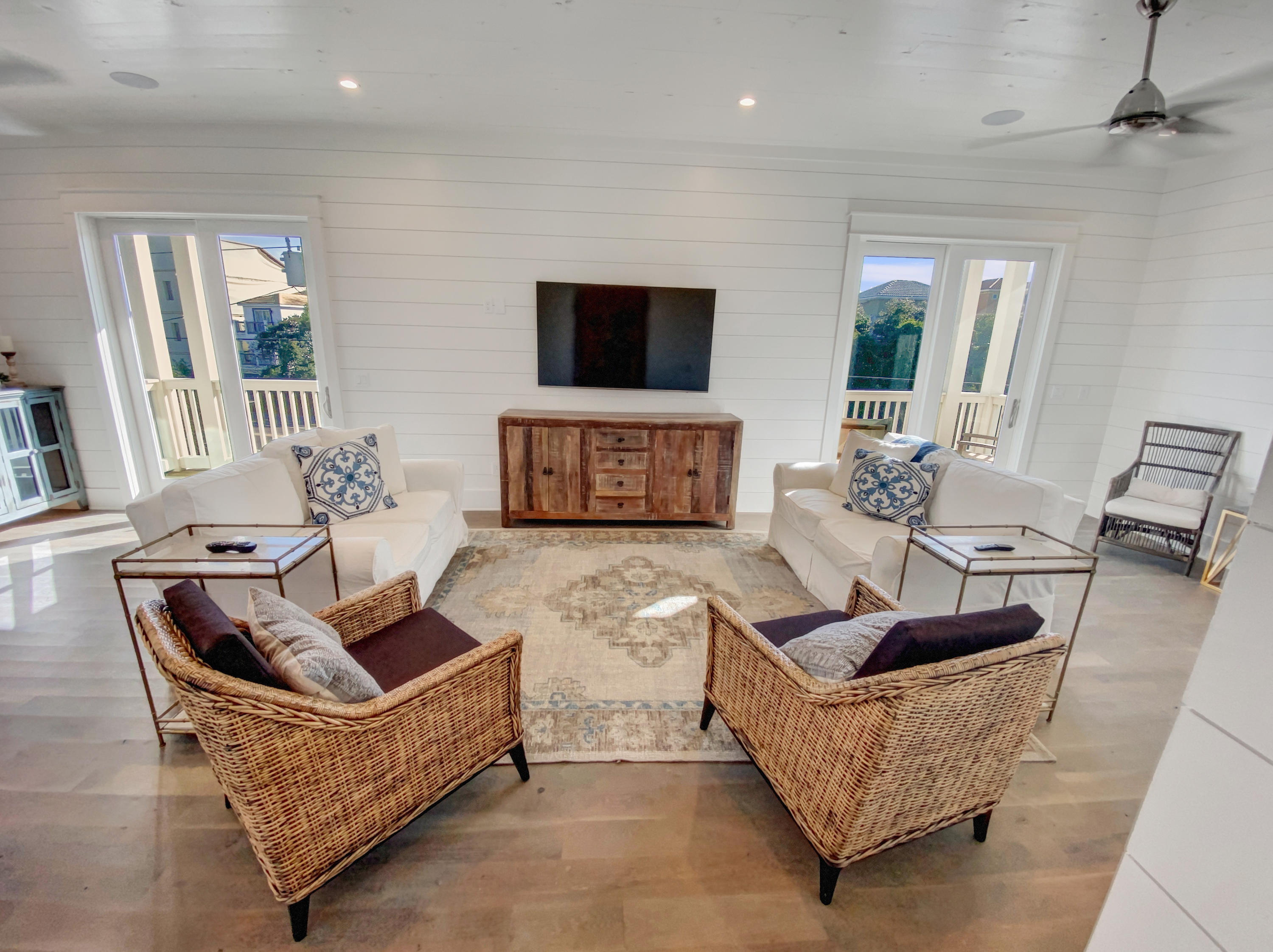 GULF SHORE MANOR - Residential