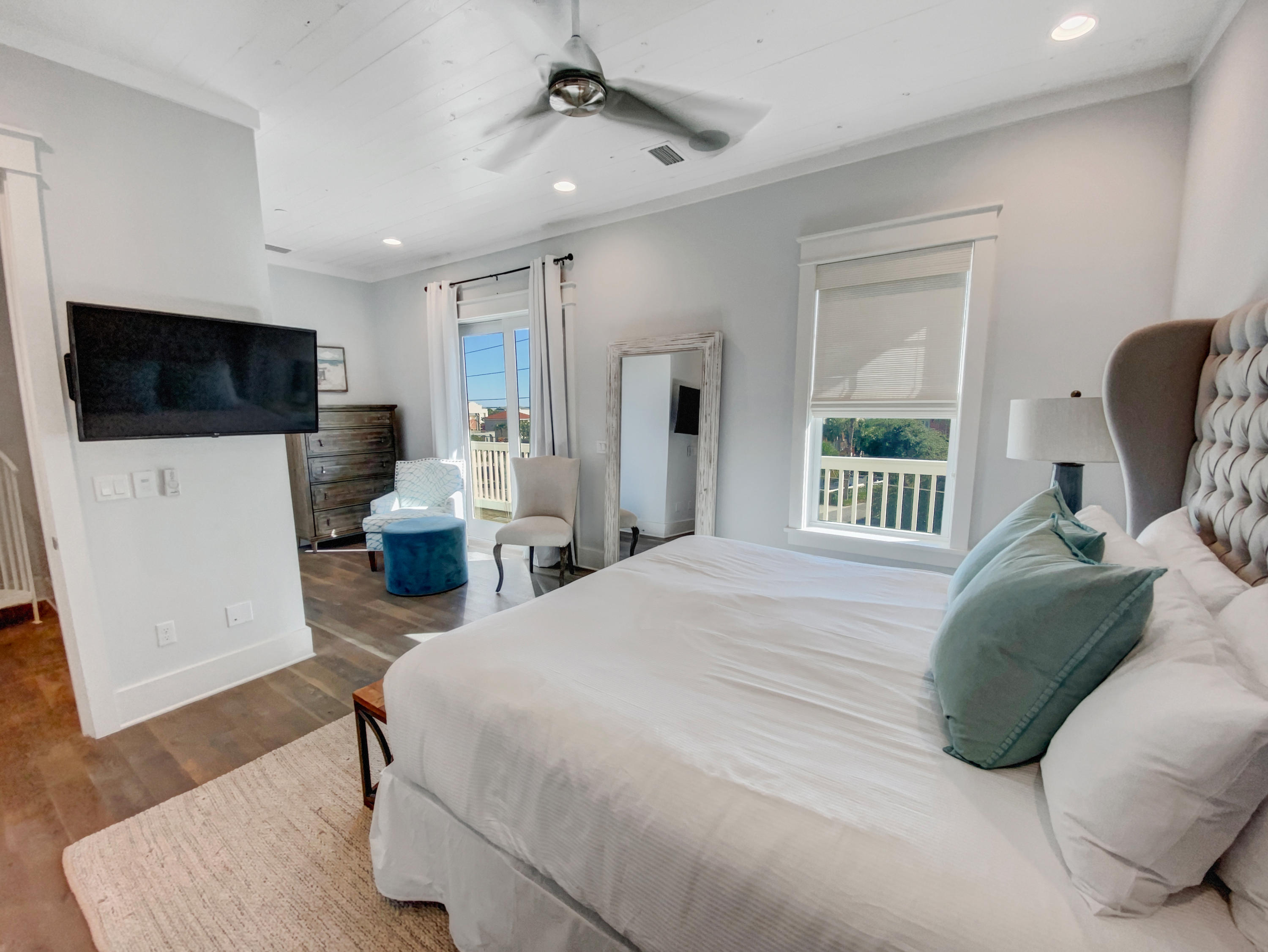 GULF SHORE MANOR - Residential