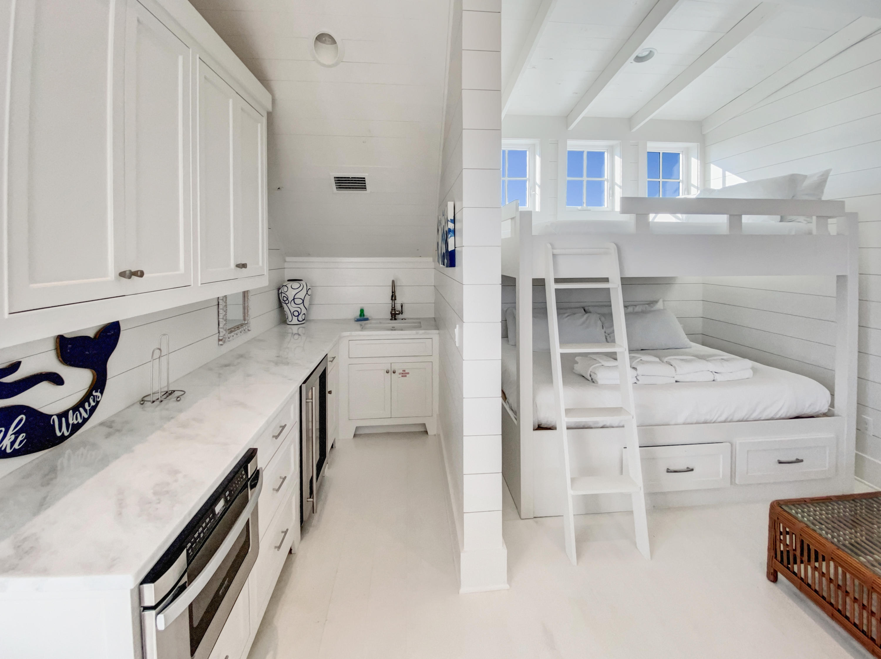 GULF SHORE MANOR - Residential