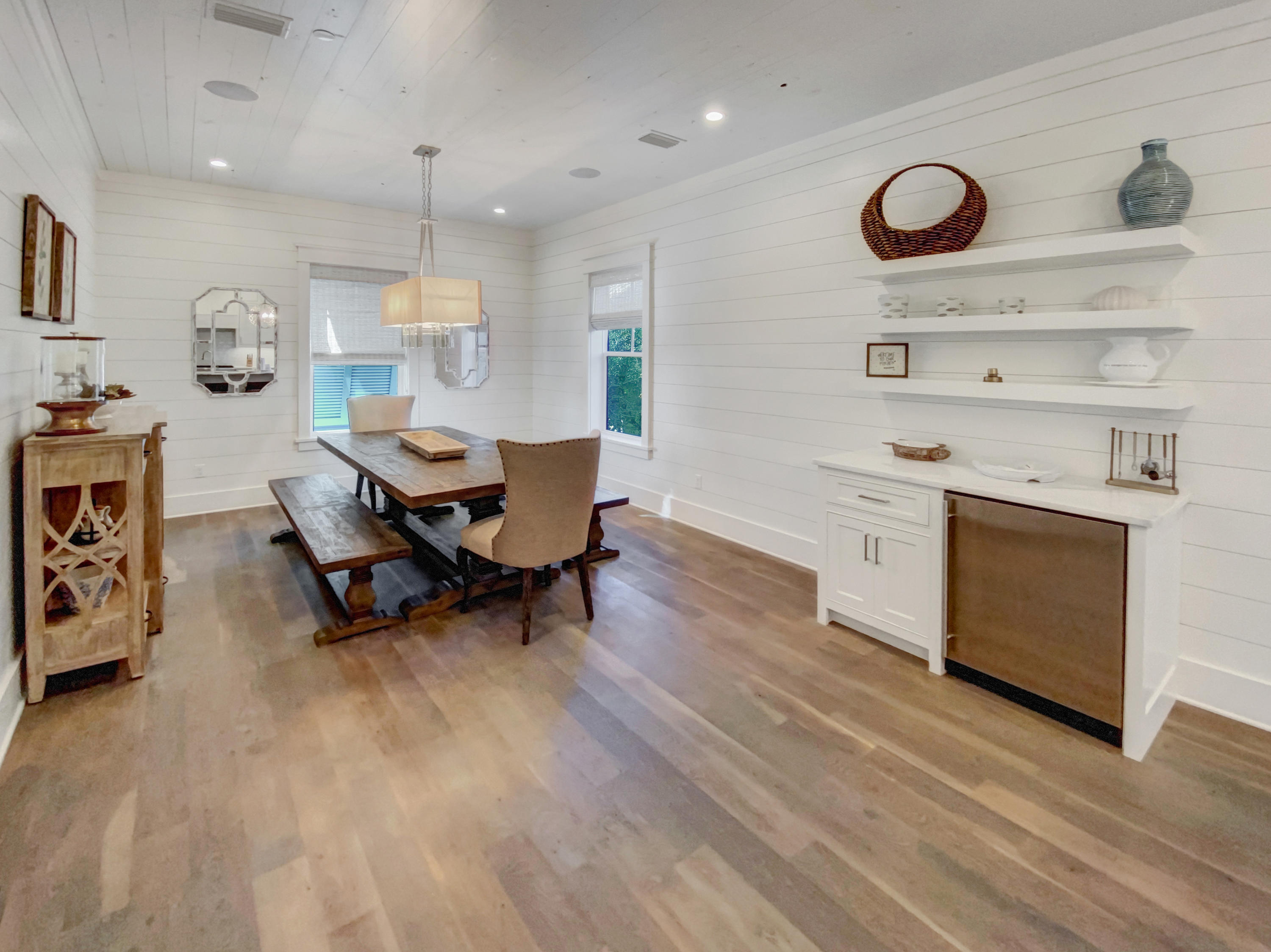 GULF SHORE MANOR - Residential