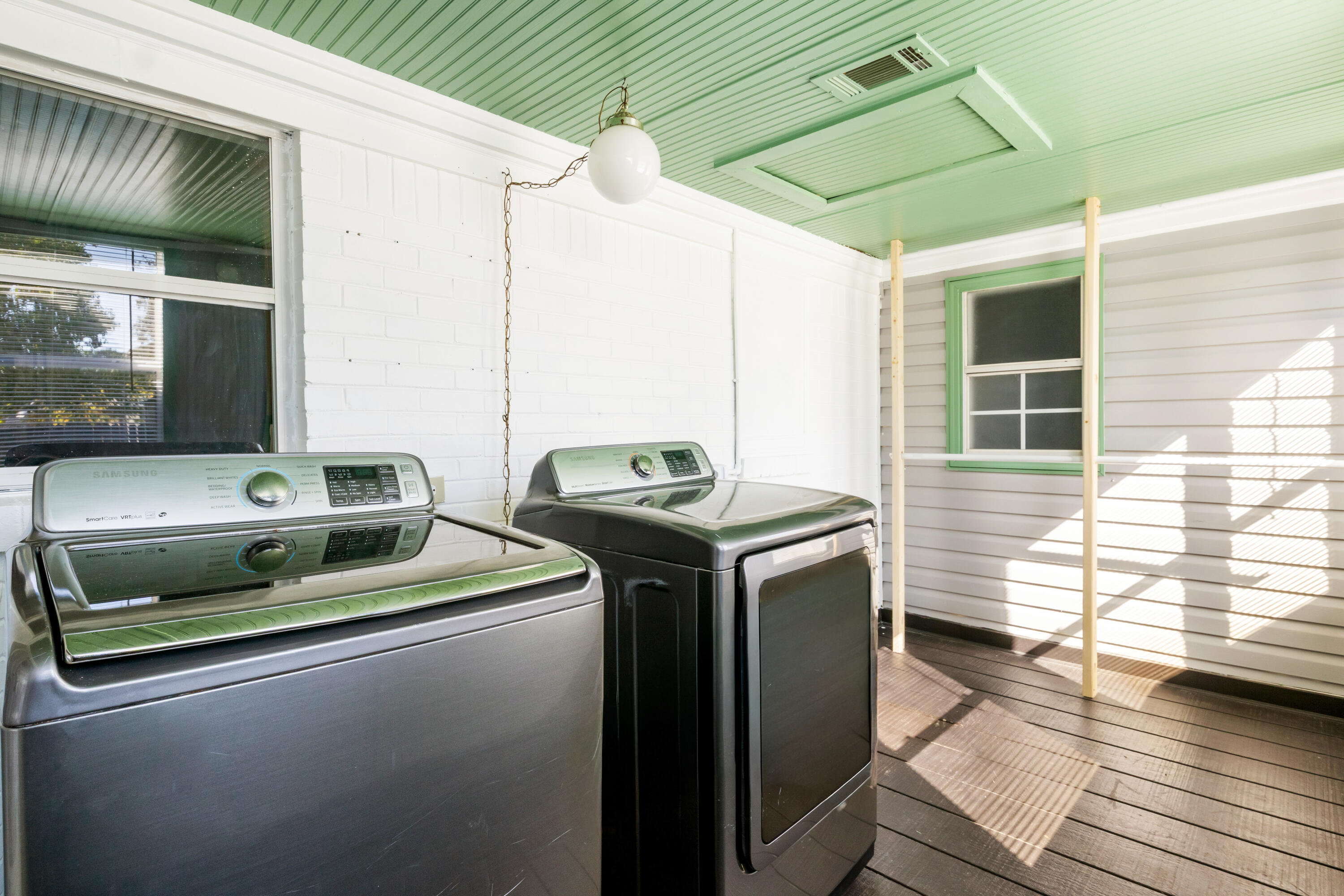 WYNNEHAVEN BEACH ESTATES 1ST ADDN - Residential