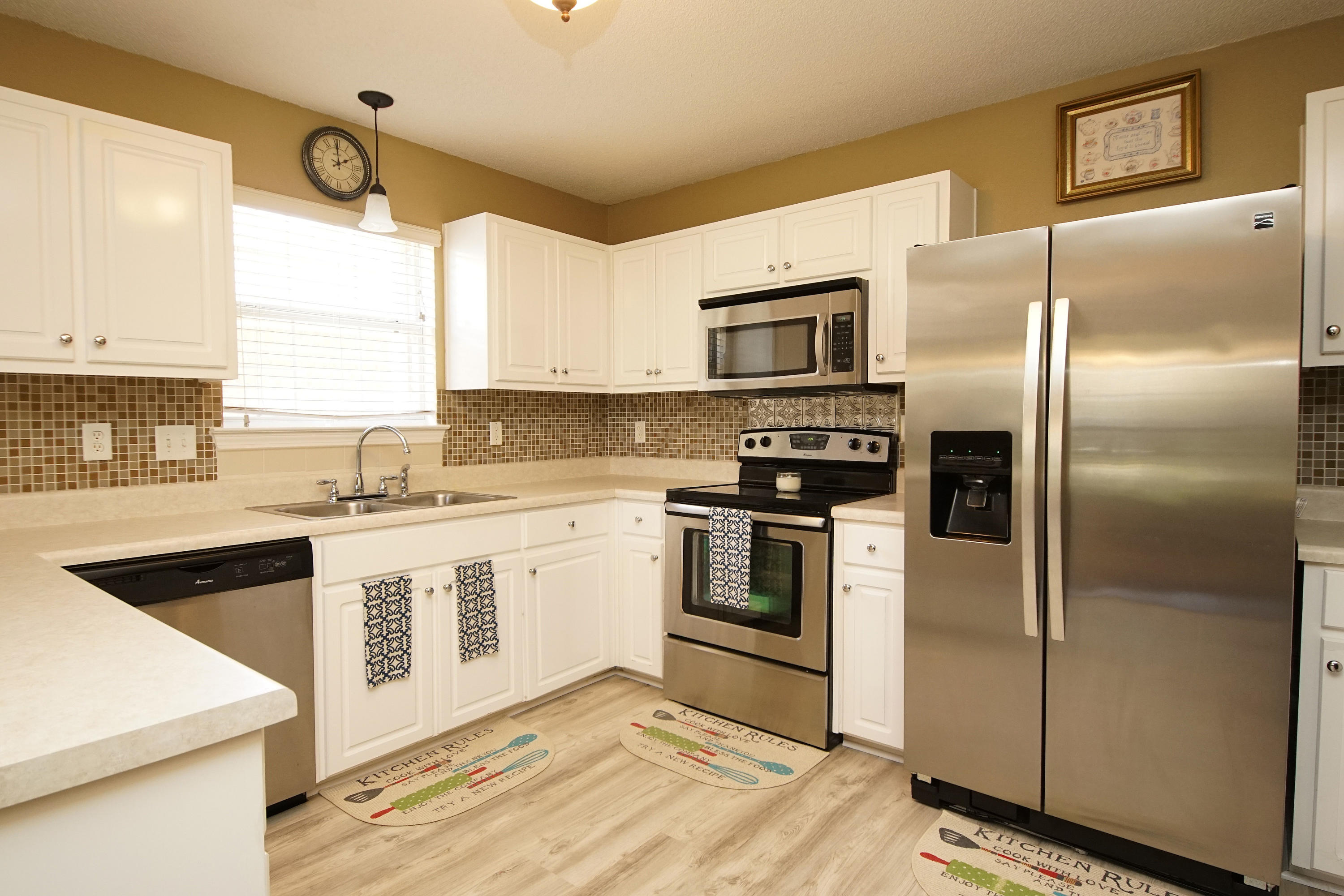 MARSH HARBOR - Residential