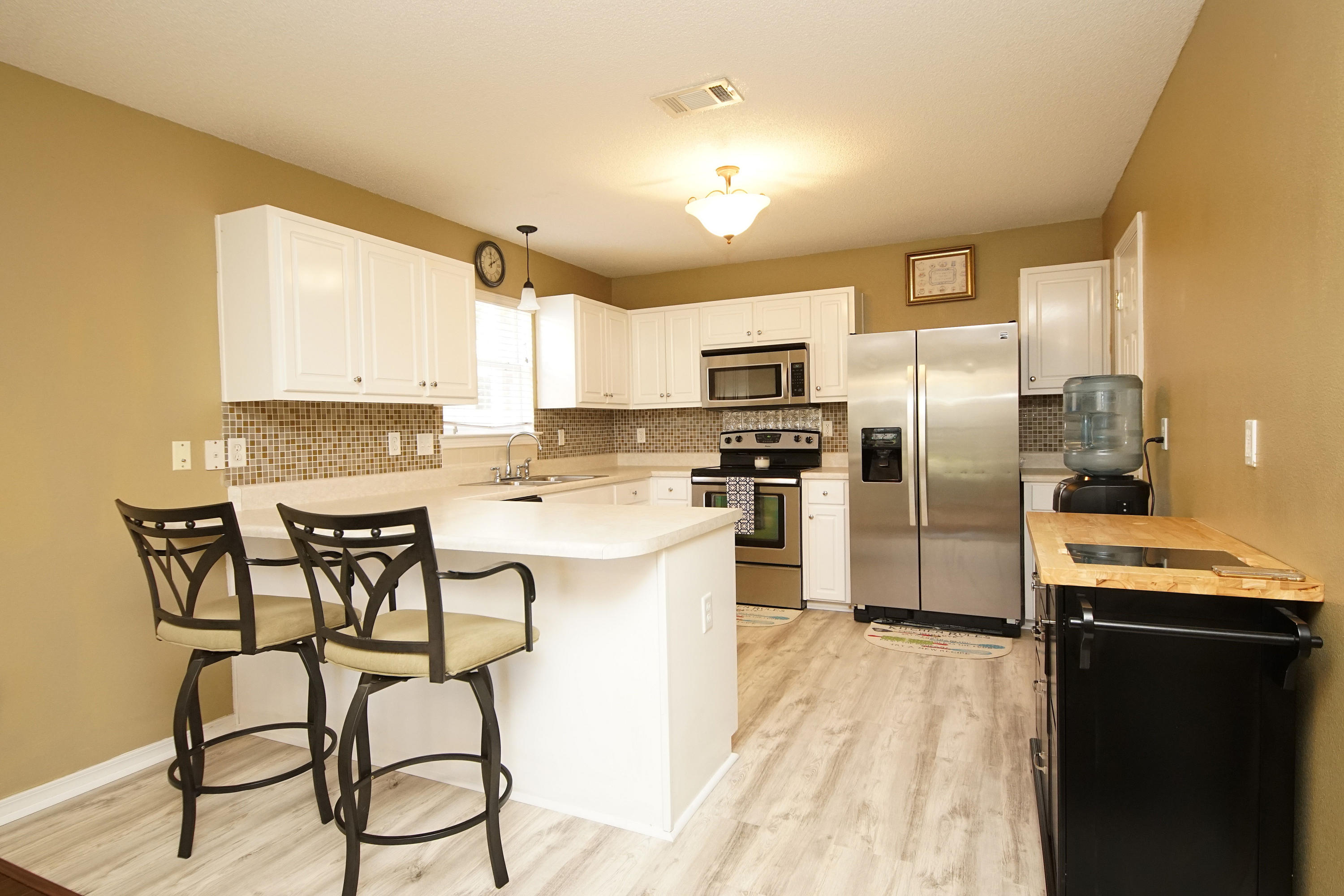 MARSH HARBOR - Residential